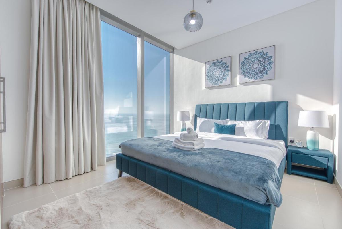 Maison Privee - 2BR with Exclusive Sea Views in 5242 Marina