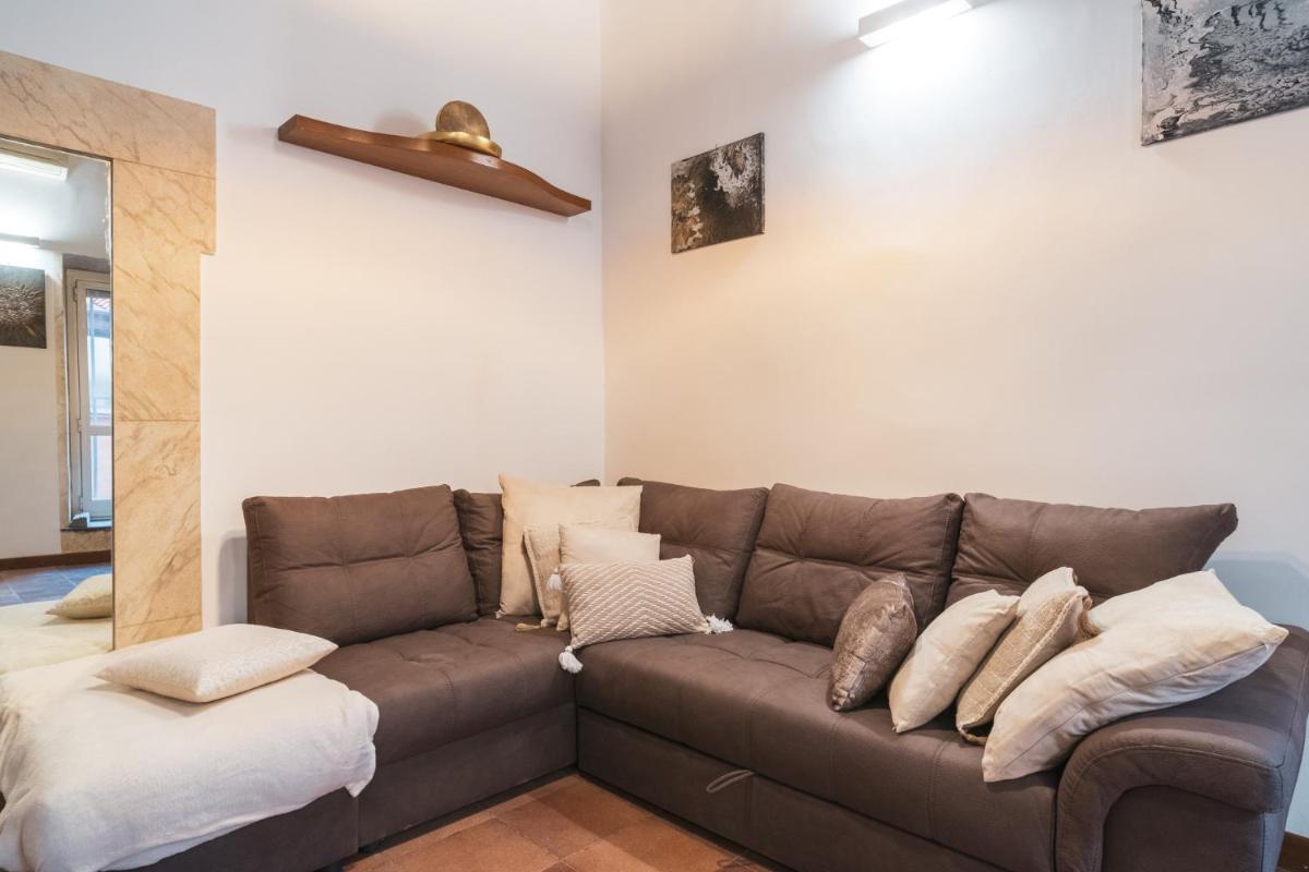 Giubbonari 23 luxury home