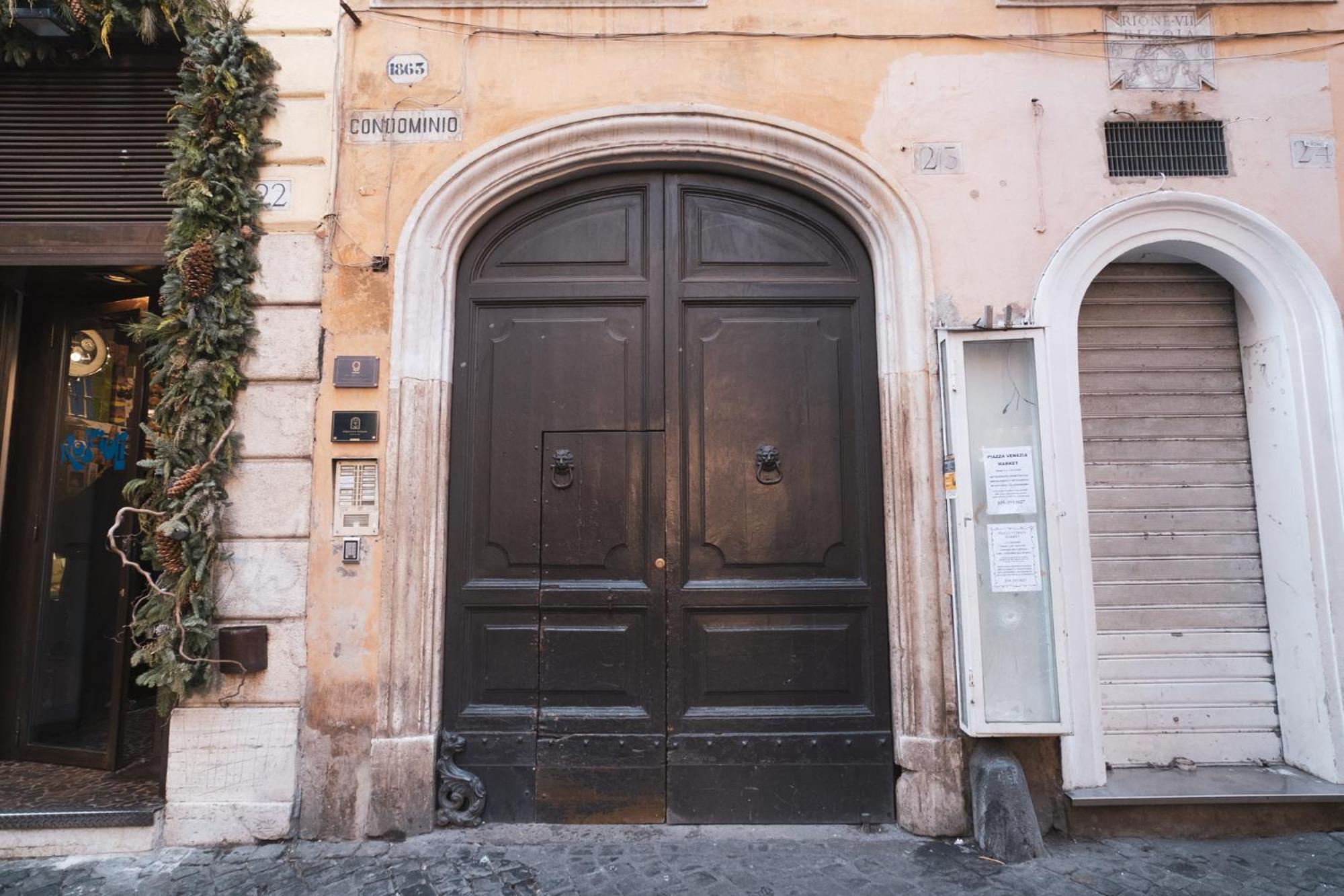 Giubbonari 23 luxury home