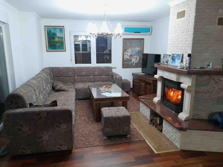 Peaceful house Velika Kladusa 1km from centre