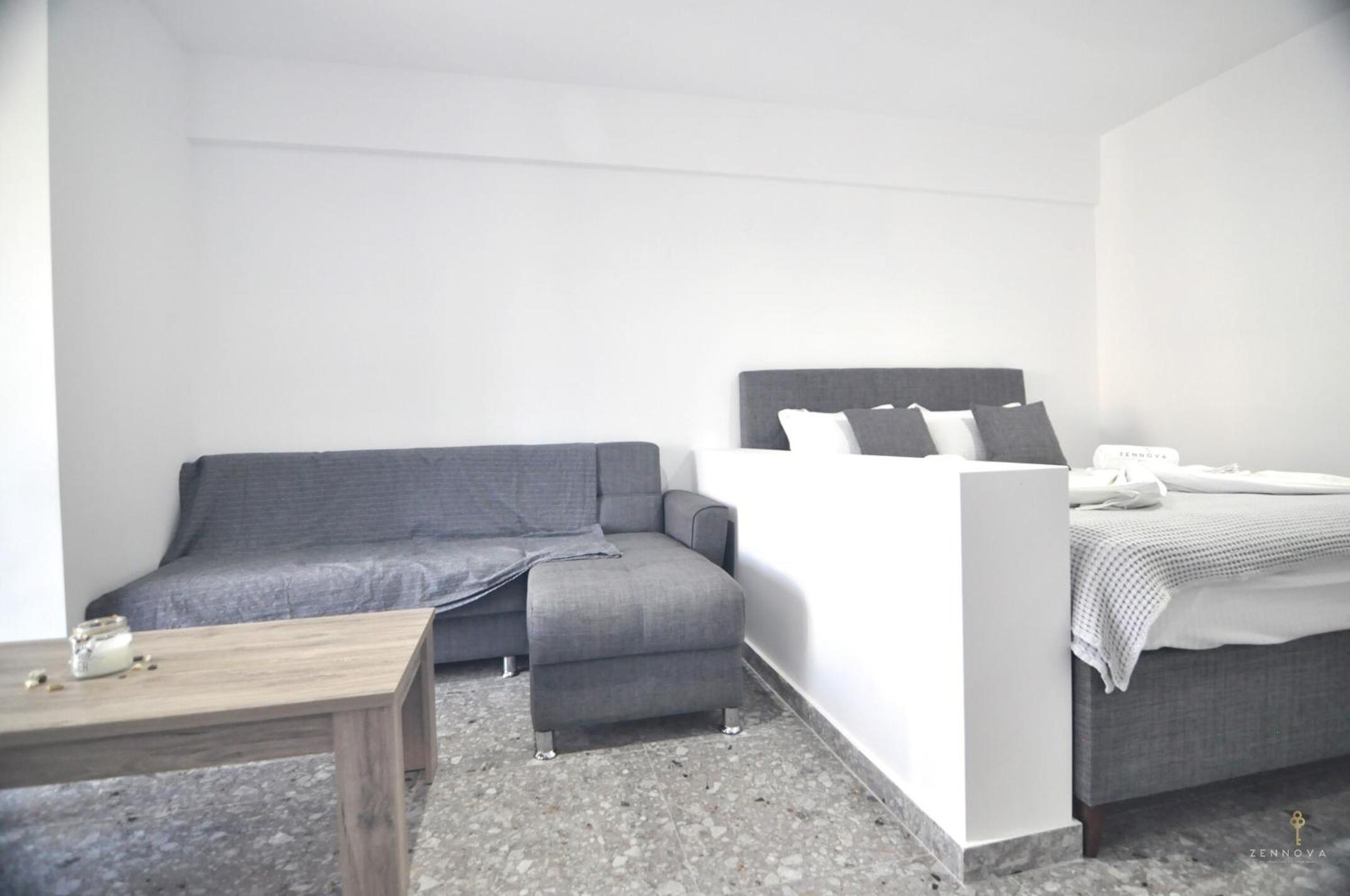 Zennova Sirene Luxury Studios