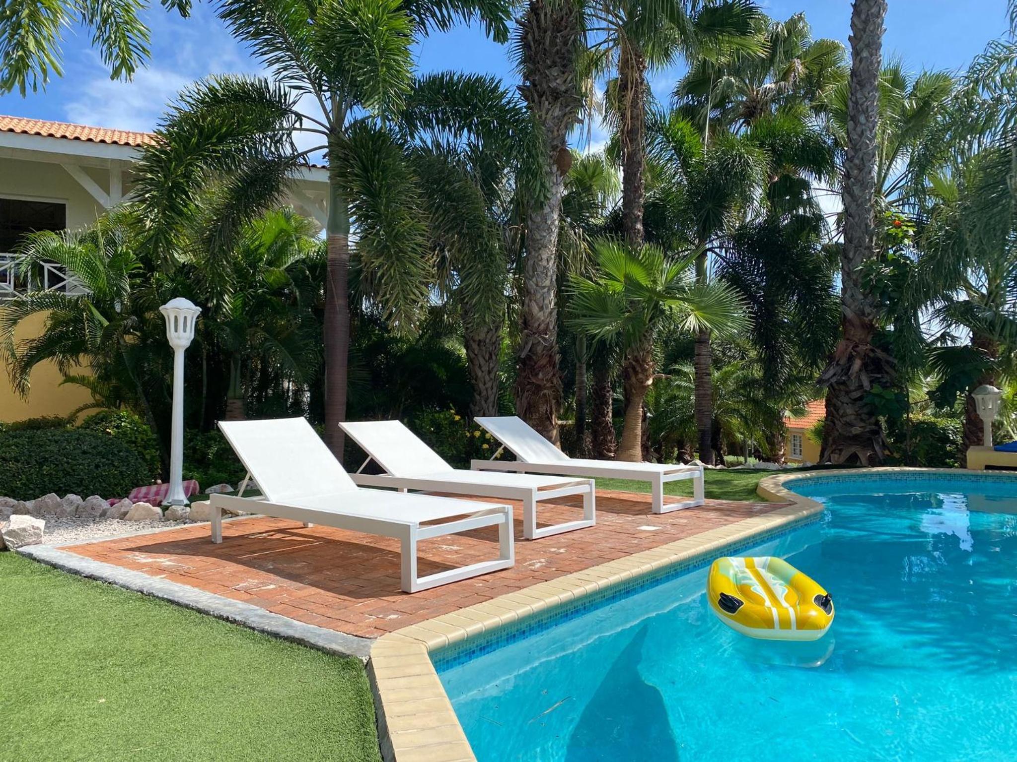 Penthouse Tropicana 6 persons gated penthouse with pool