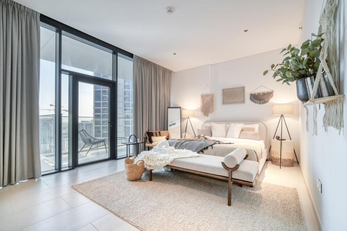 Marquise Square, Business Bay Dubai - Mint Stay