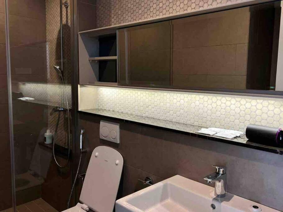 KL Comfort 5 star 2 bedroom service apartment