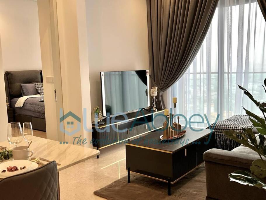 KL Comfort 5 star 2 bedroom service apartment