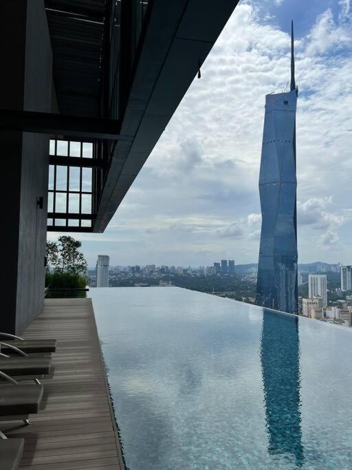 KL Comfort 5 star 2 bedroom service apartment
