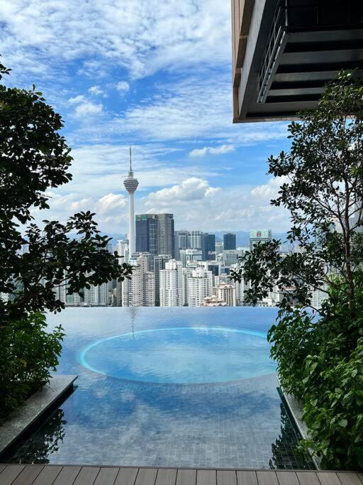 KL Comfort 5 star 2 bedroom service apartment