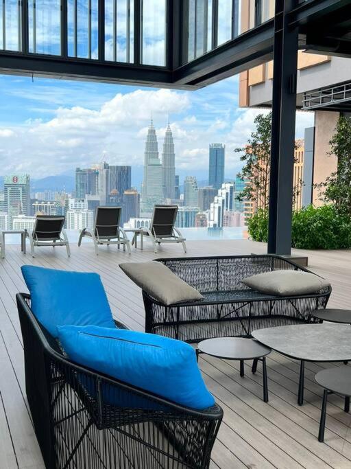 KL Elegant 5 star 2 bedroom service apartment
