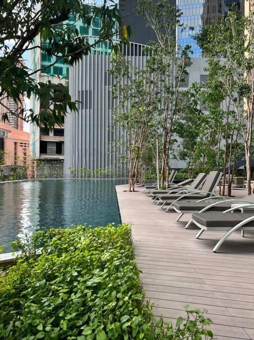 KL Elegant 5 star 2 bedroom service apartment