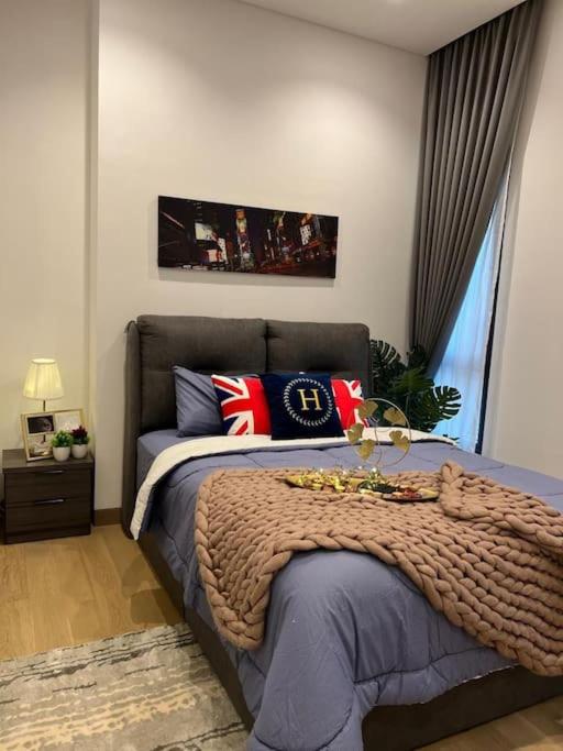 KL Elegant 5 star 2 bedroom service apartment