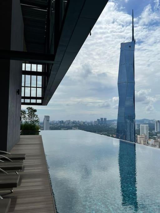 KL Elegant 5 star 2 bedroom service apartment