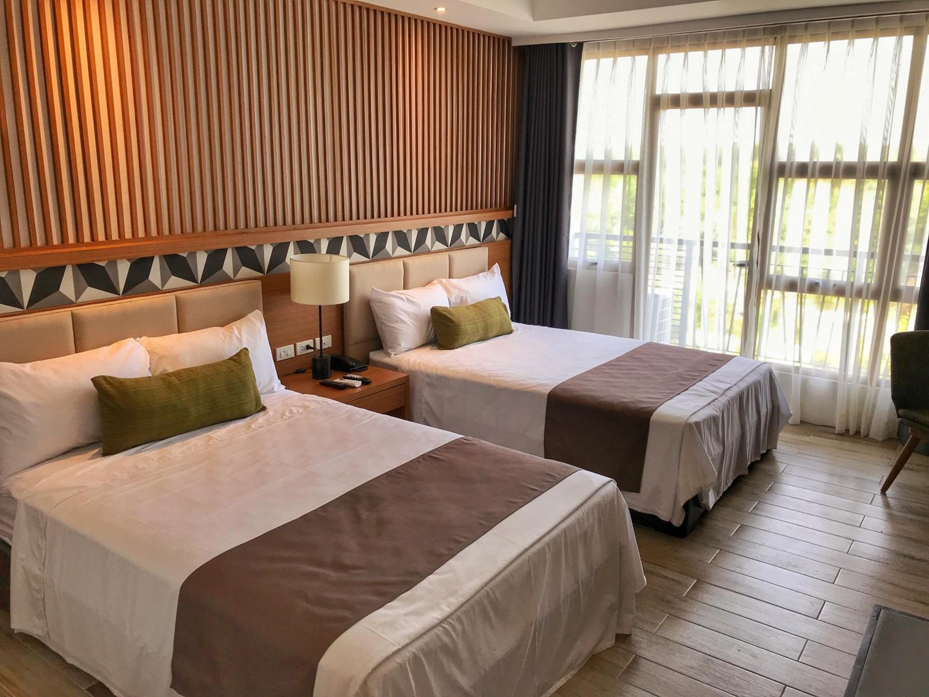 Crown Hotel at Harbour Springs Palawan Managed by Enderun Hotels