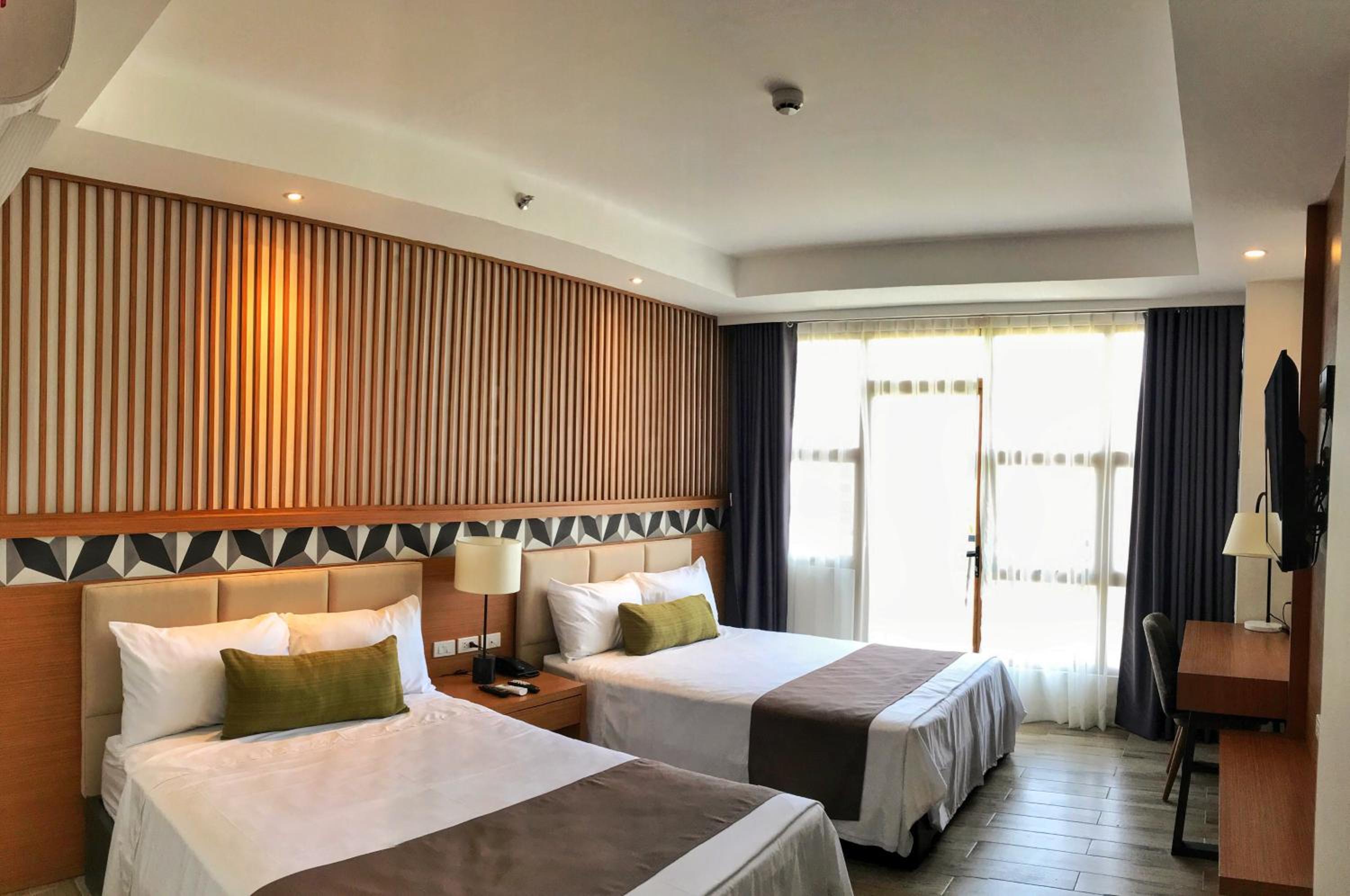 Crown Hotel at Harbour Springs Palawan Managed by Enderun Hotels