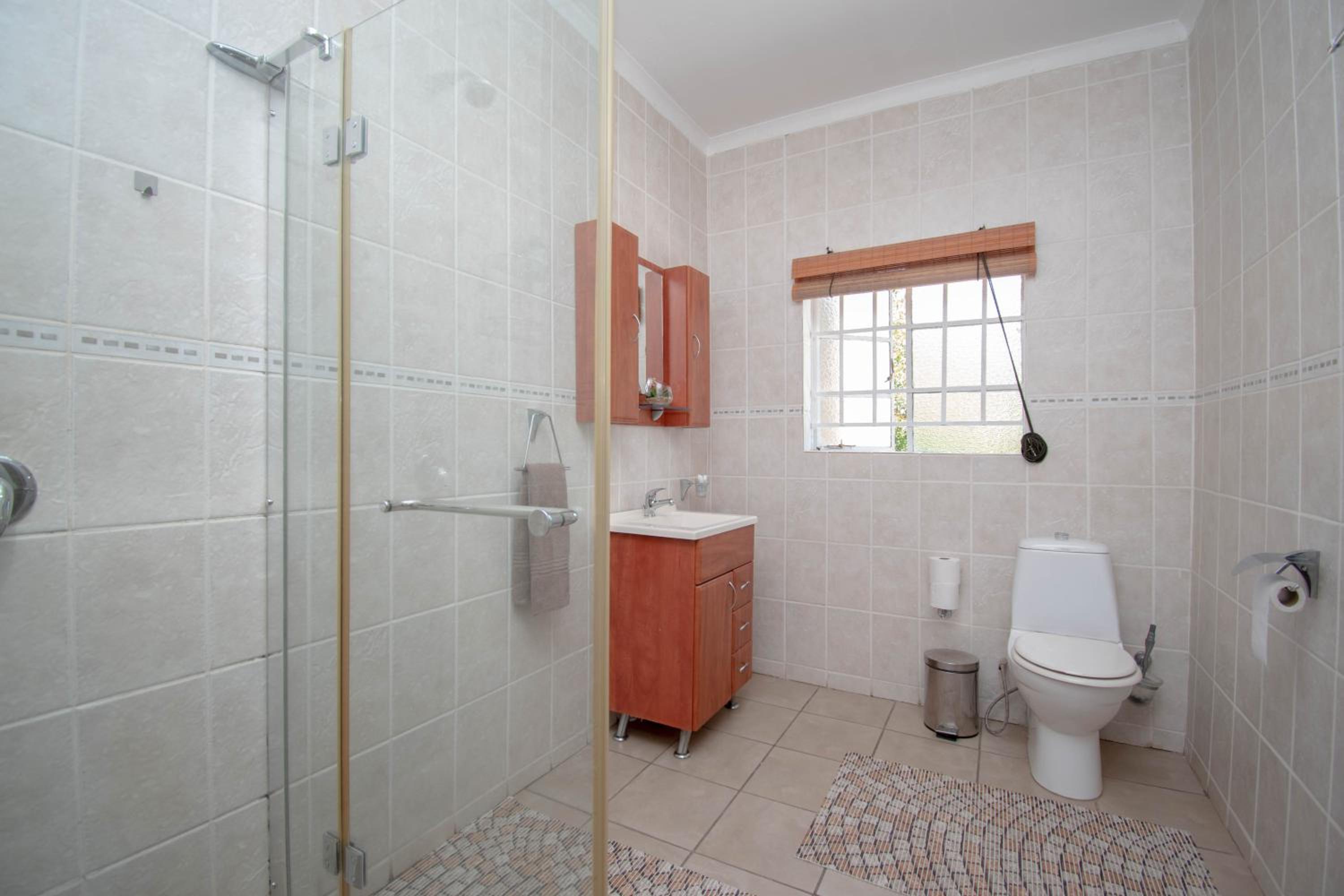 Nita's Air Bed & Breakfast & self catering view 4