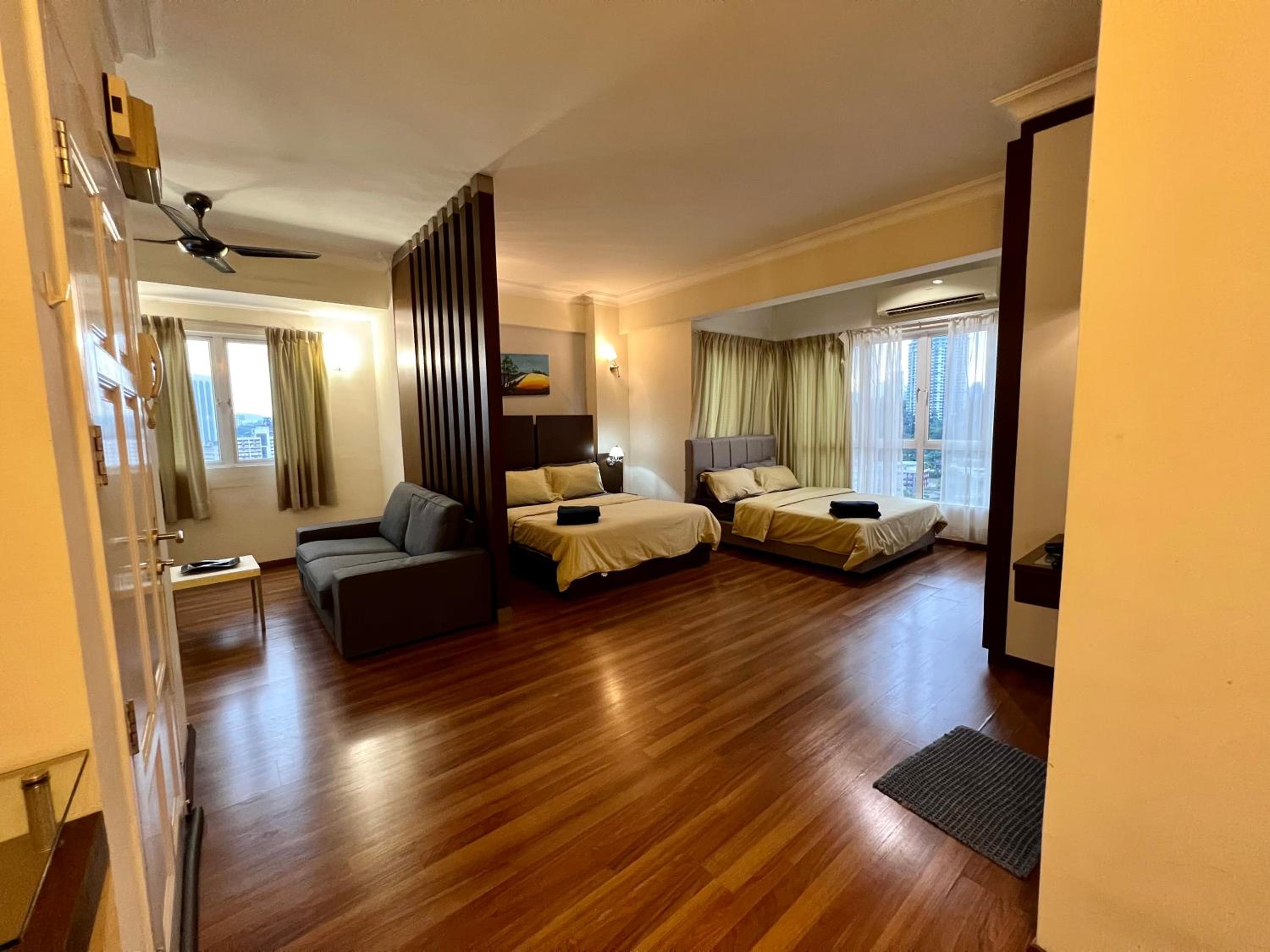Casa Mutiara Apartments by Moonlight