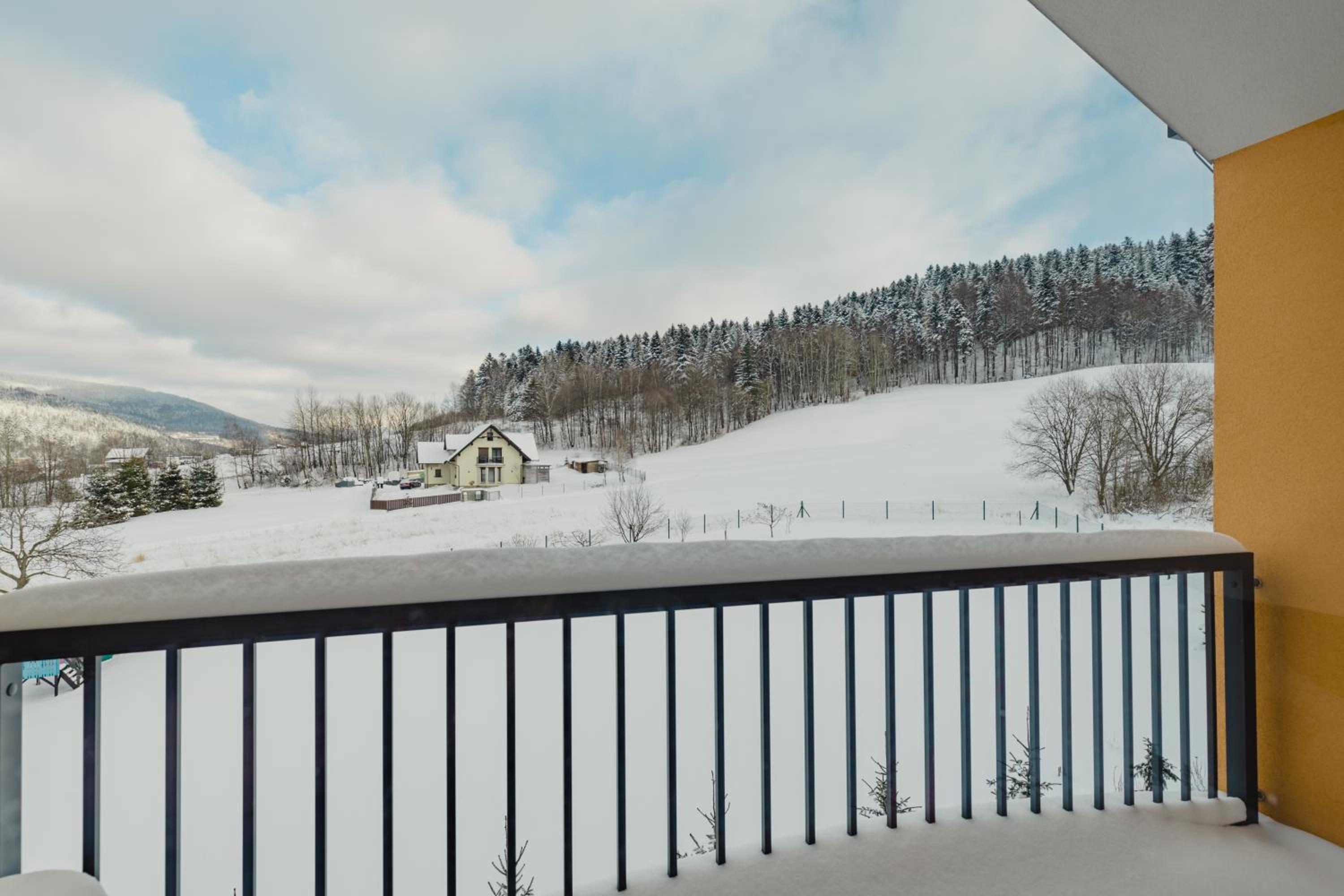 Szczyrk Ptasie Apartamenty NOWOŚĆ z widokiem na góry view 5