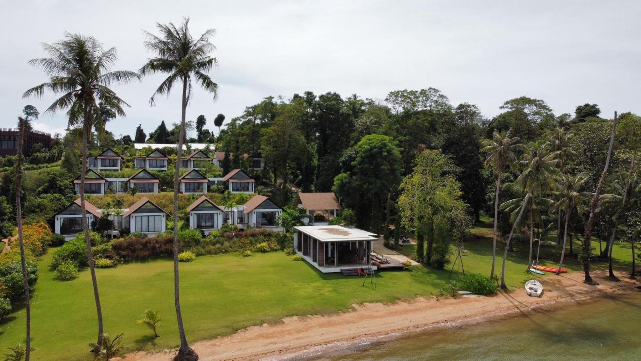Little Moon Villa