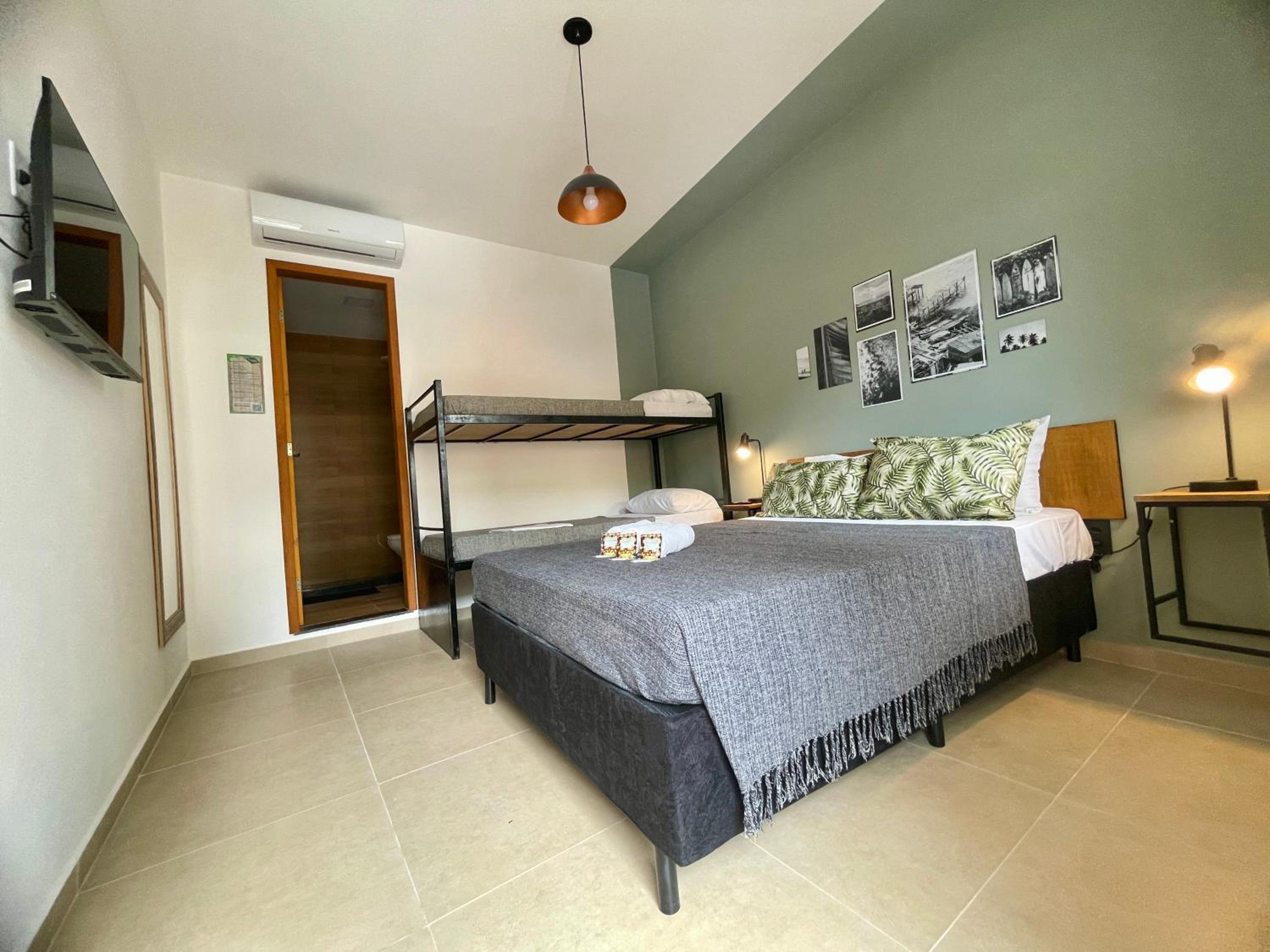 A Coroa Hostel & Pousada
