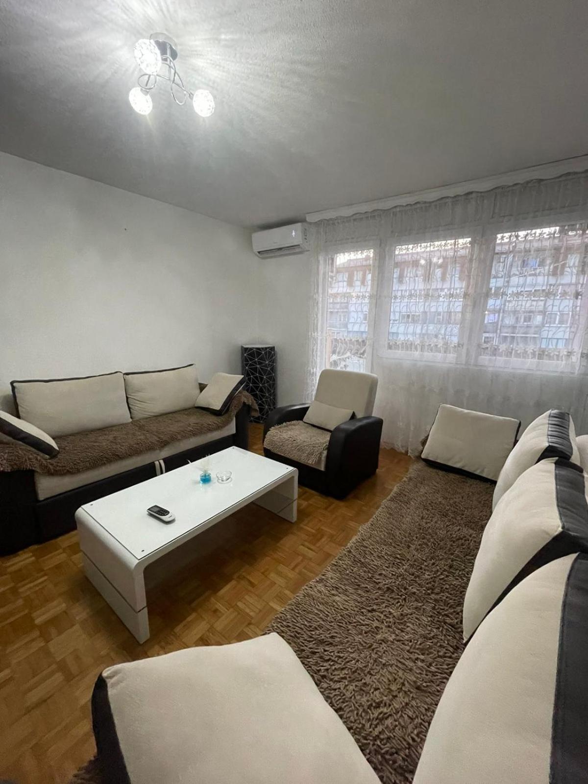 Apartment Blondy