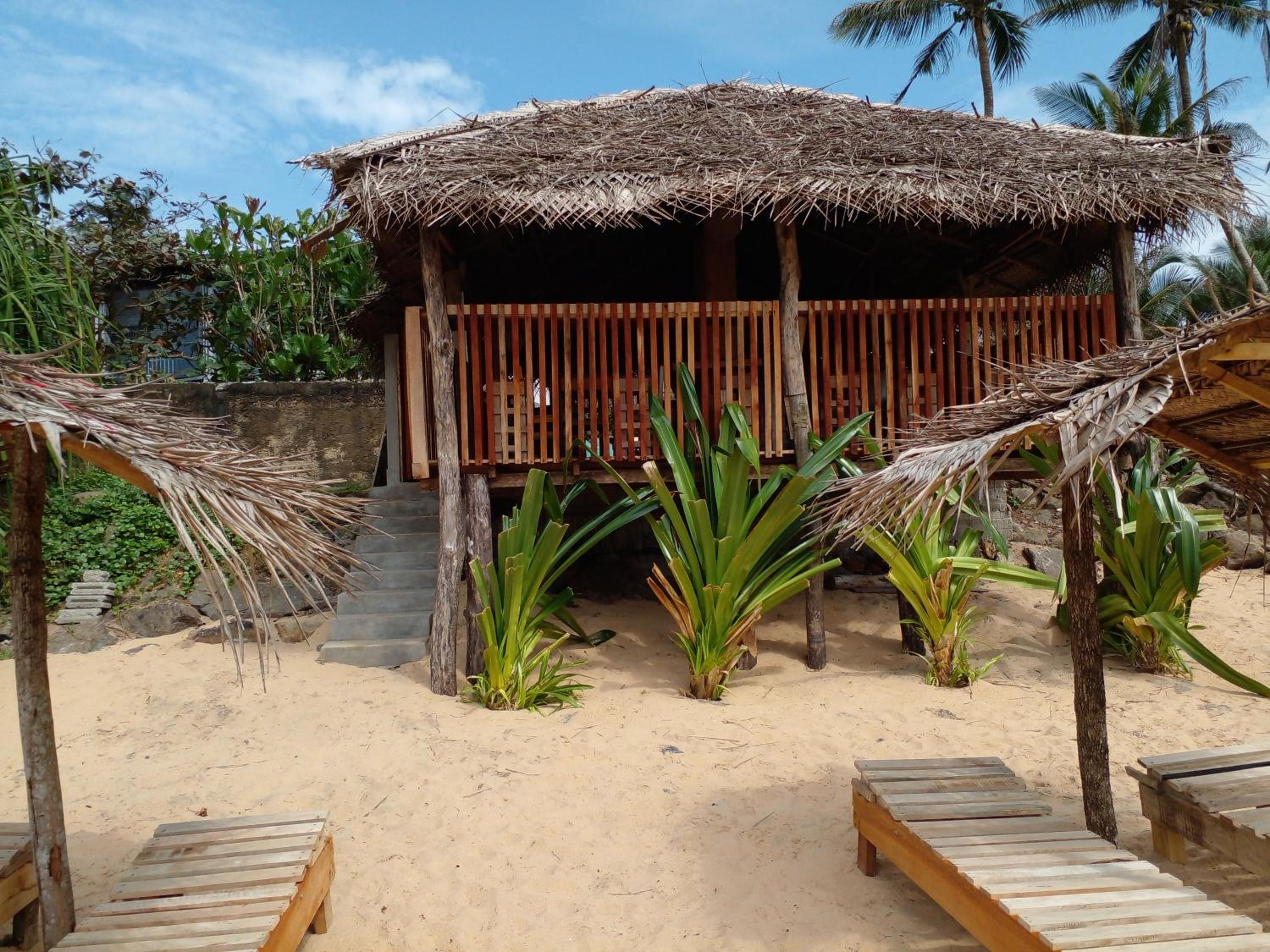 Hotel Malika's Yellow House - Image 1