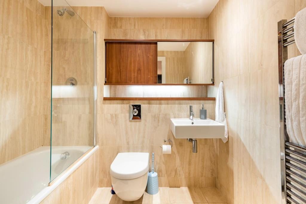 Lovely Sheffield City Centre 2 Bedroom Apartment view 4