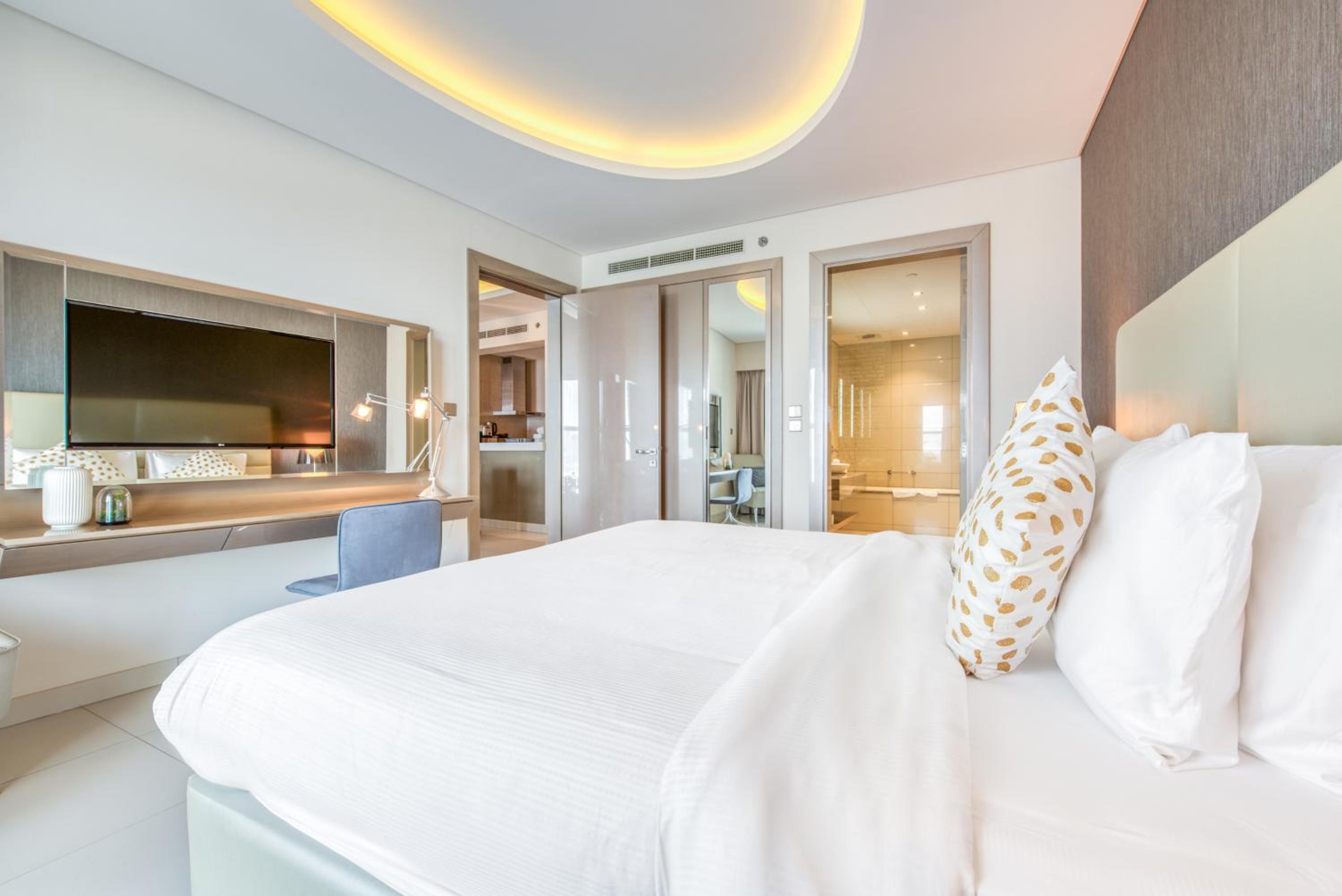 Maison Privee - Cool Dubai Apt next Burj Khalifa & Design District