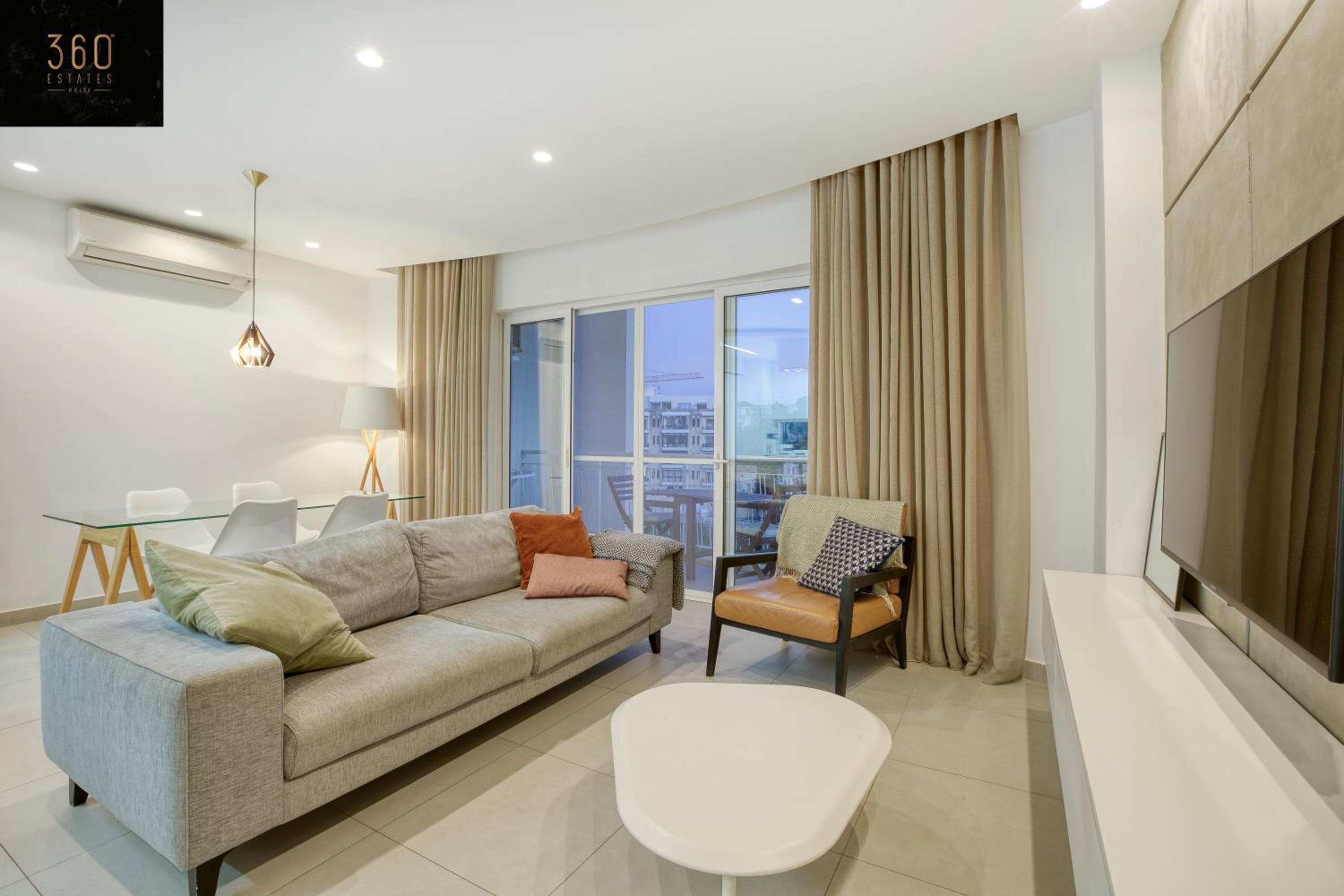 Green Oasis: Home with Breathtaking View w/parking by 360 Estates view 3