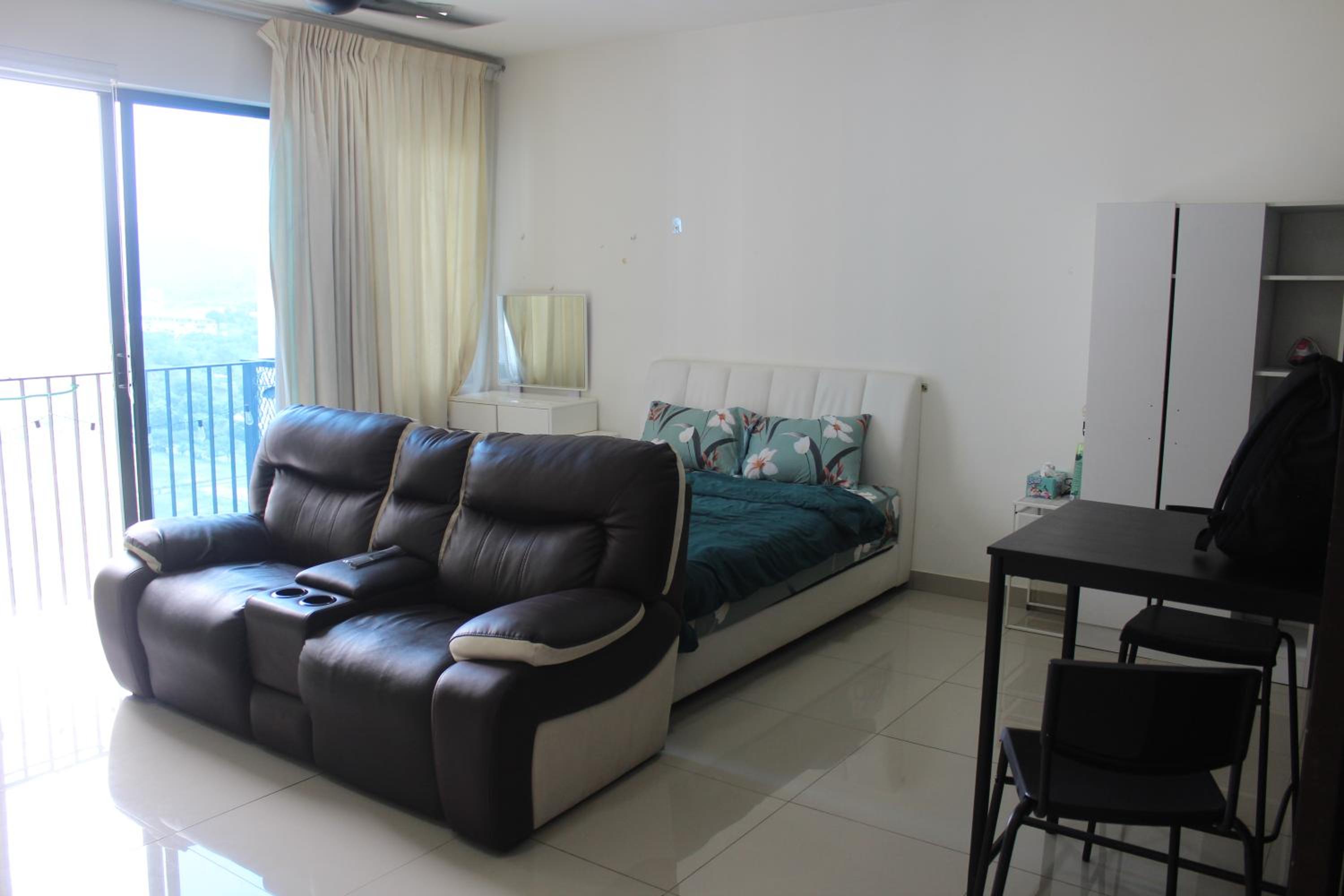 9Eleven Studio Apartment at Setia City