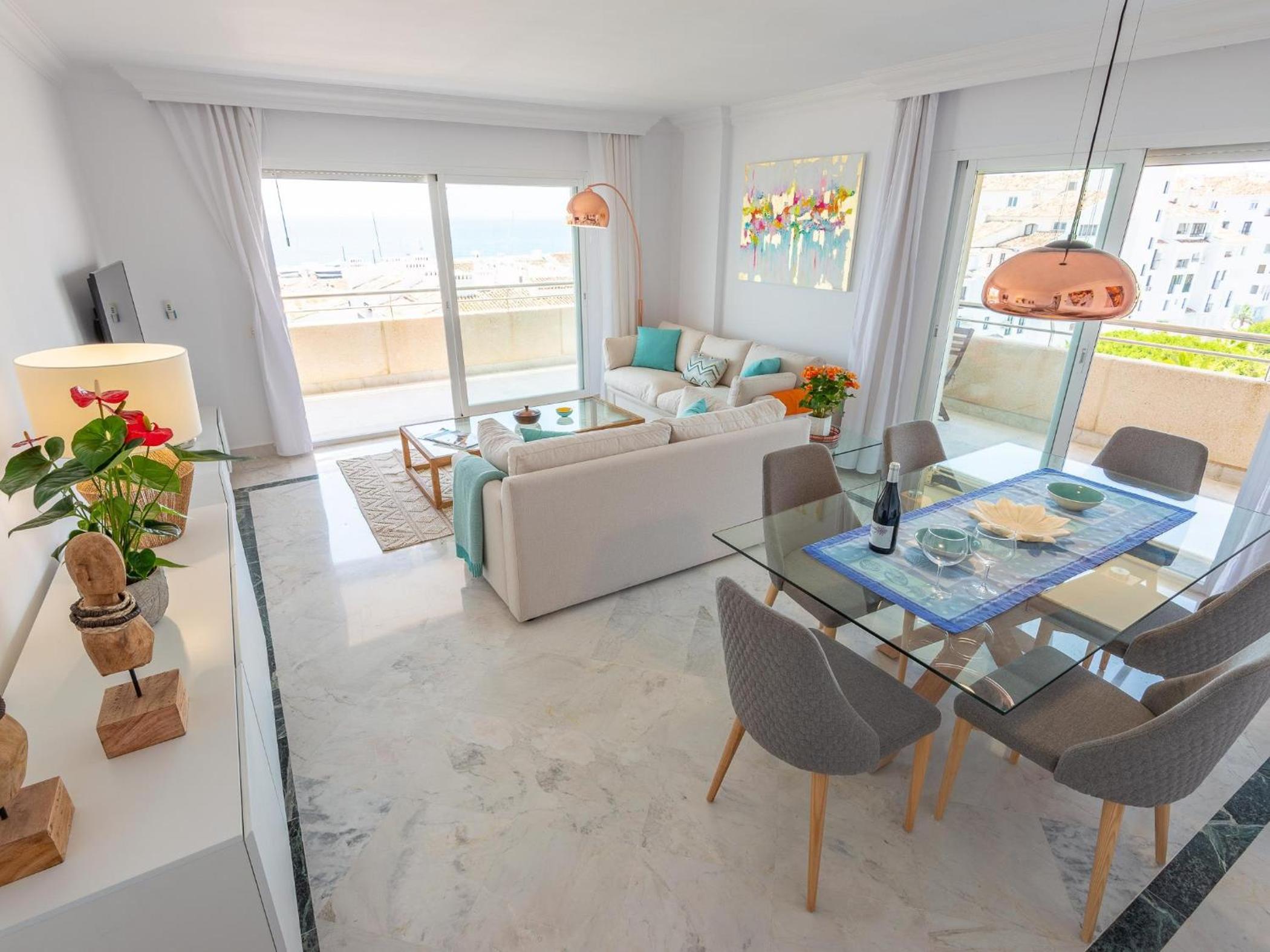 VACATION MARBELLA I Puerto Banus Sea Front, Best View, 24-7 Security, Pool photo 2