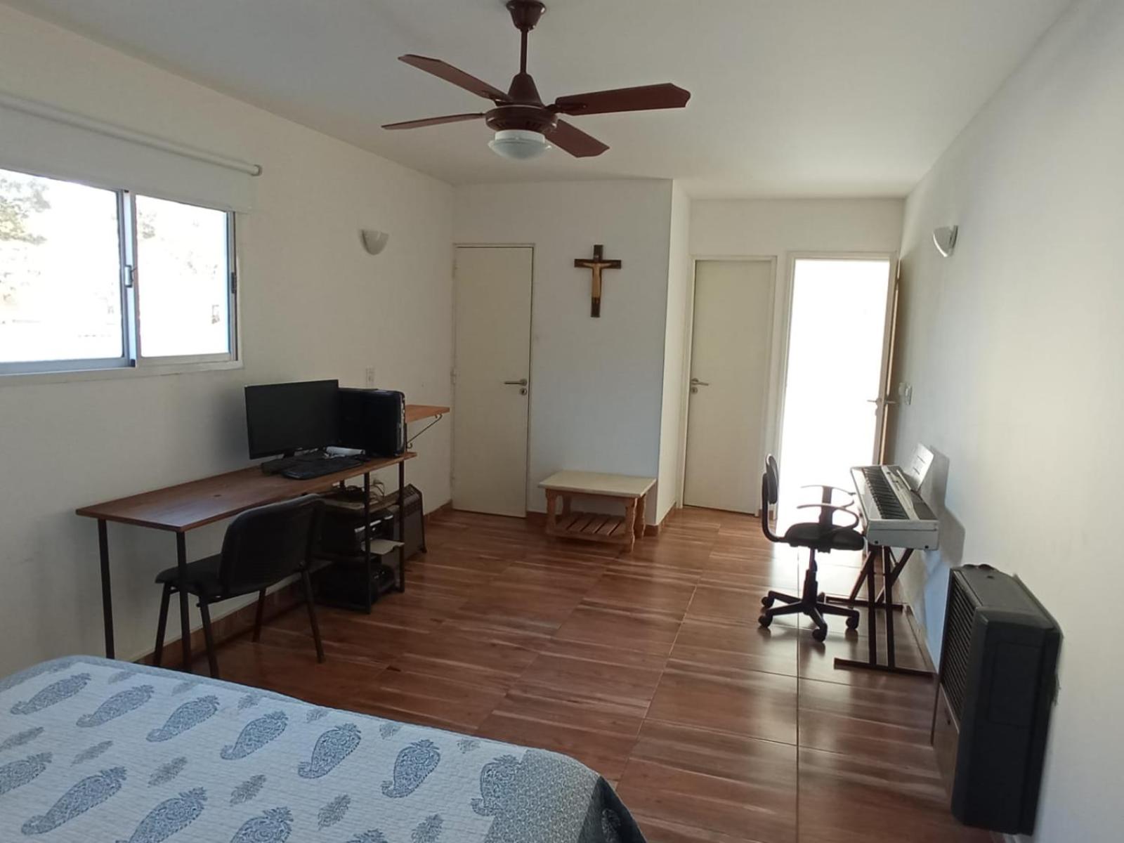 Totoras (Casa: ideal familias) Pinamar