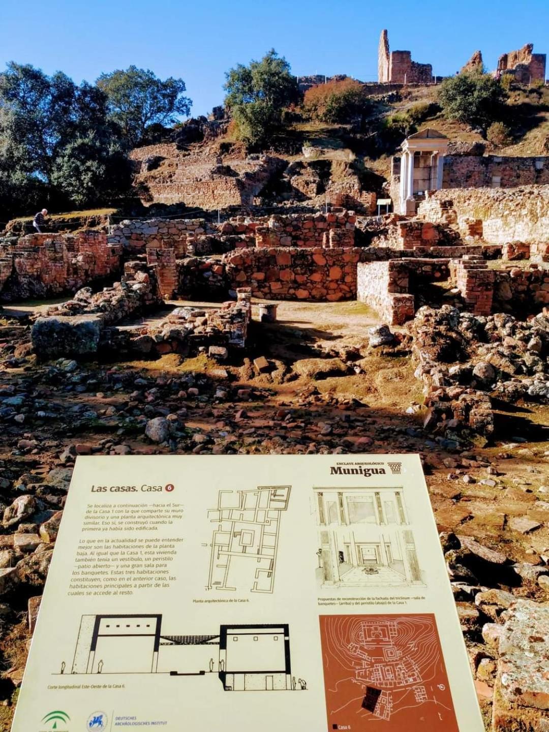 Munigua House