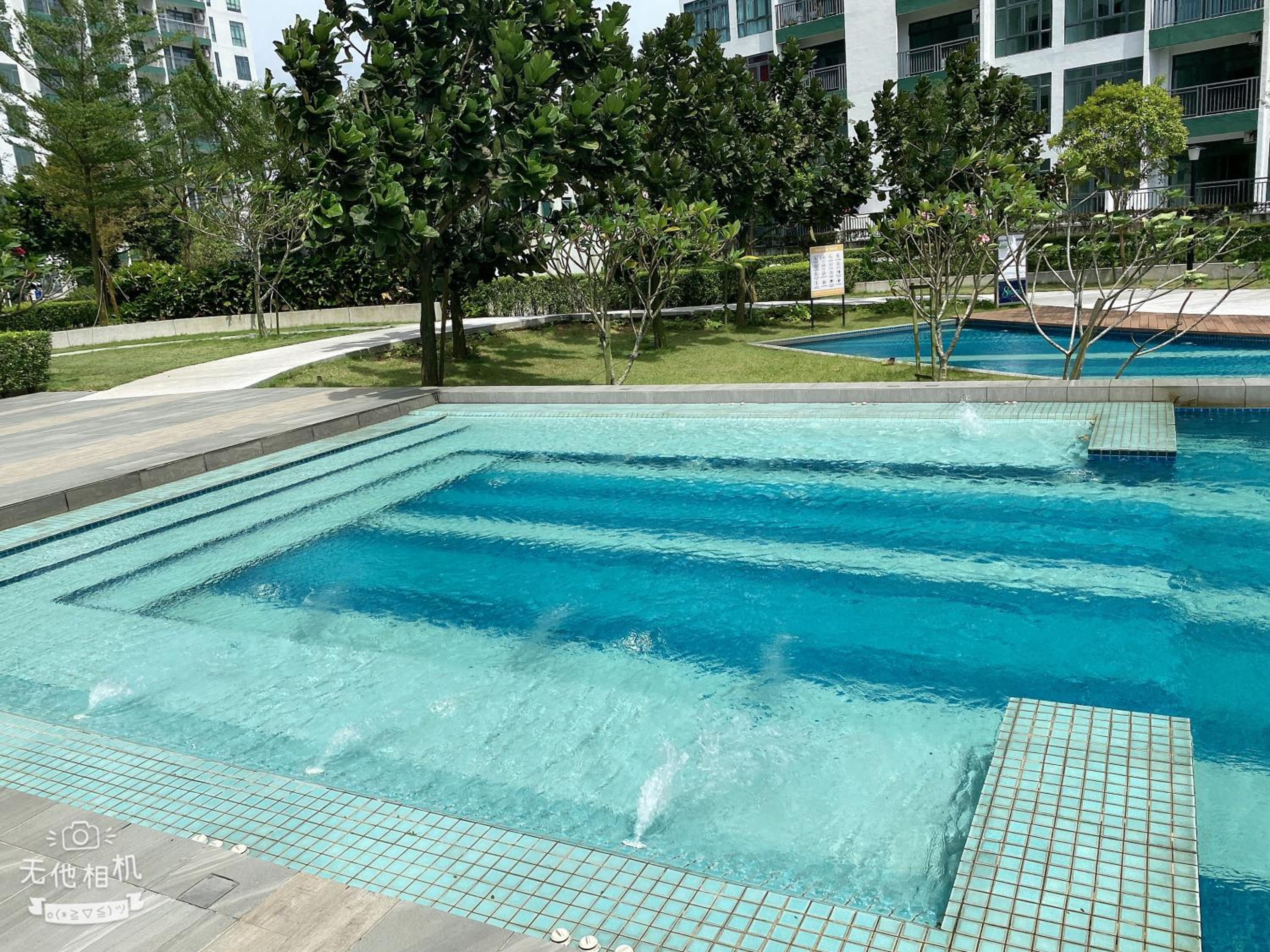 HomeNest JB City Poolview suite by Cozy Home