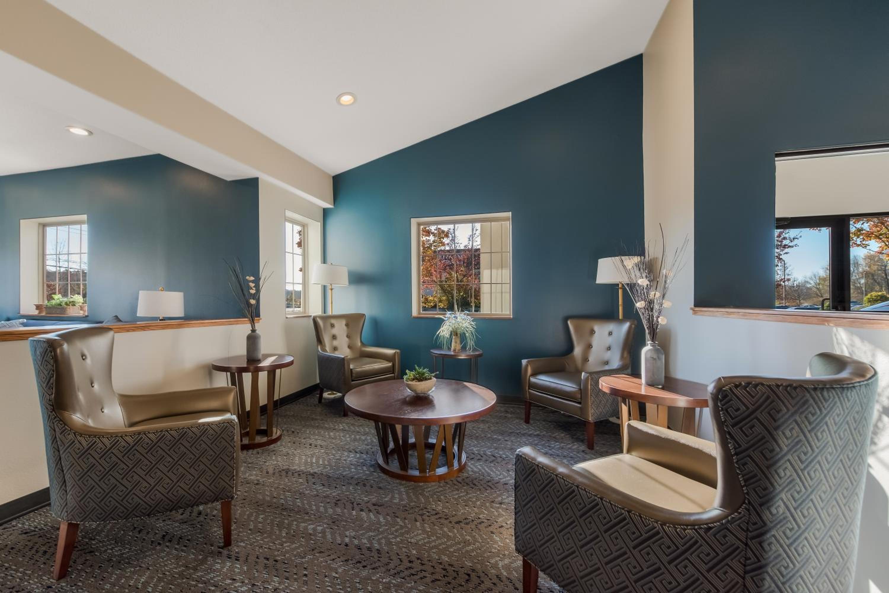 SureStay Plus Hotel by Best Western Highland Poughkeepsie view 3
