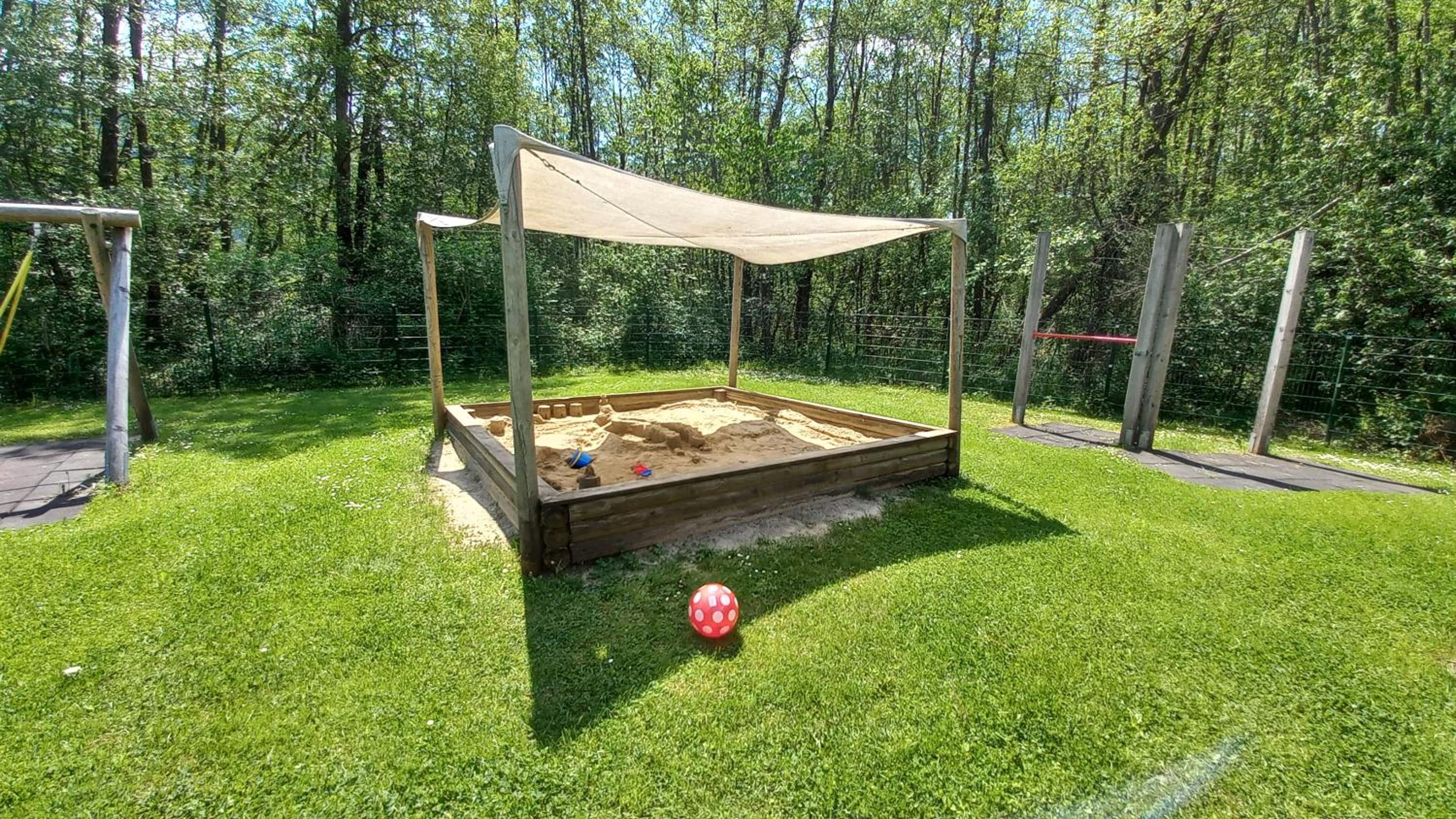 WEG Haus KMB Seeappartement am Ossiacher See, Hallenbad, Skiarena Gerlitzen