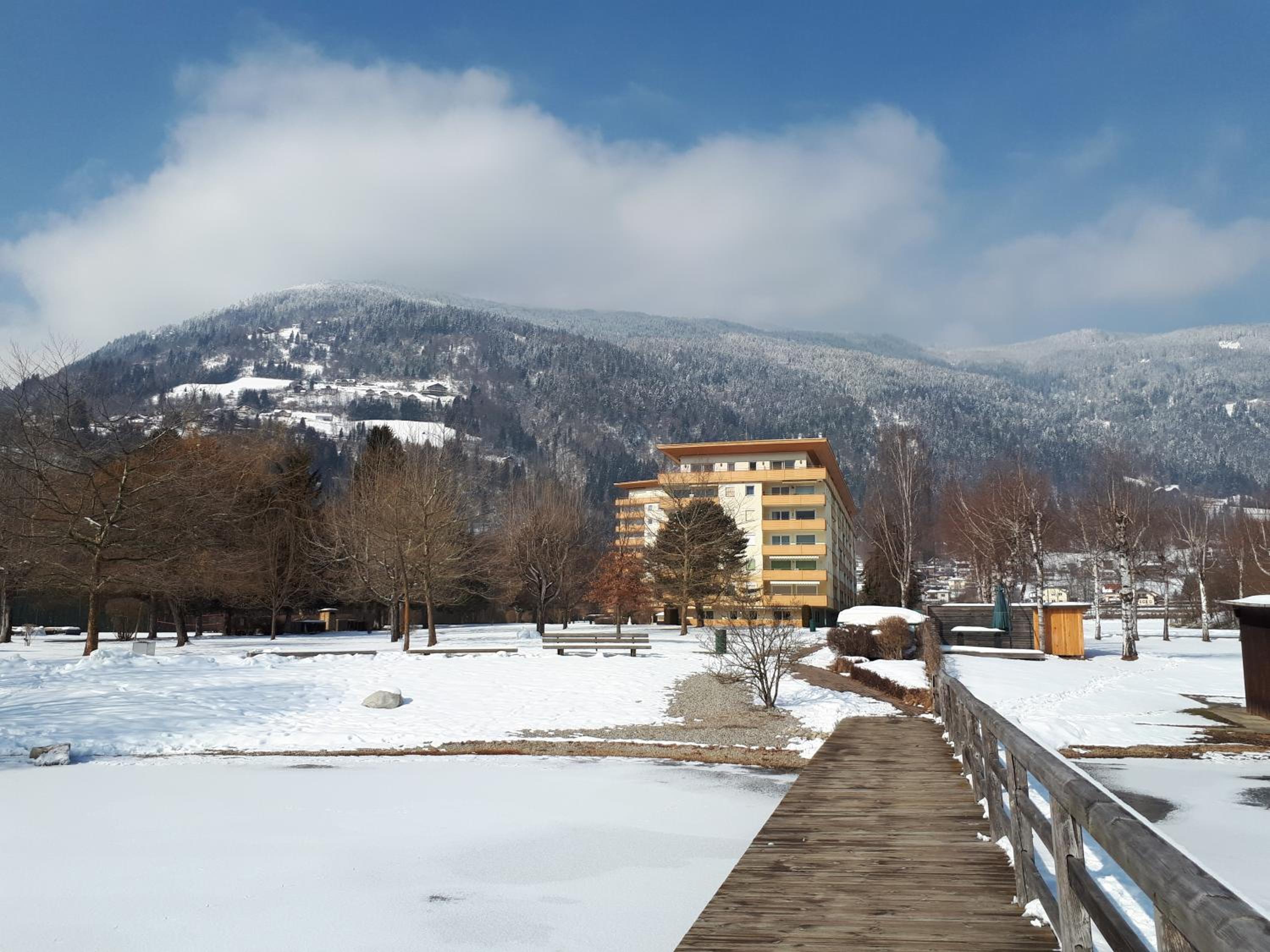 WEG Haus KMB Seeappartement am Ossiacher See, Hallenbad, Skiarena Gerlitzen