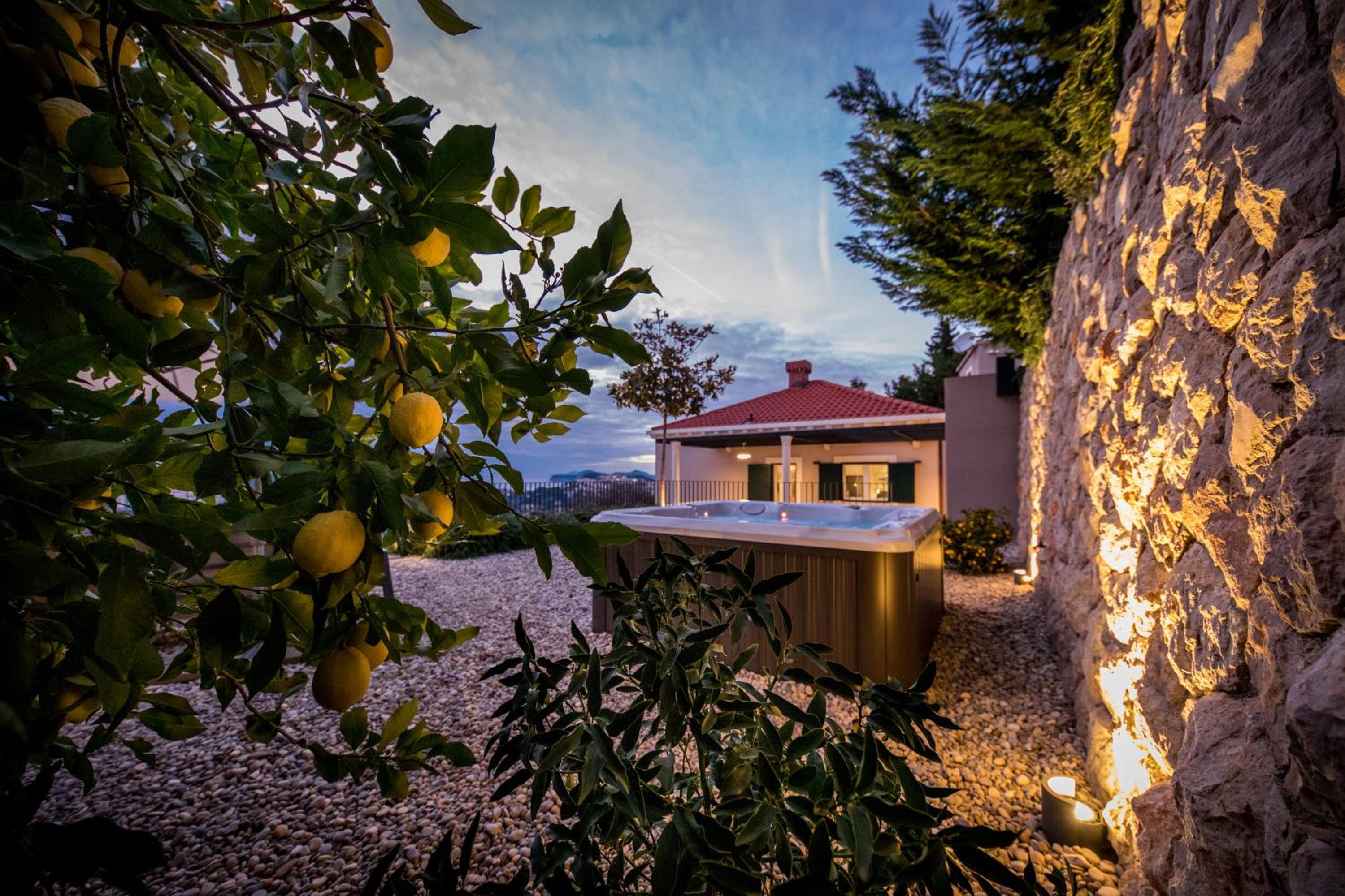 Villa Oranž