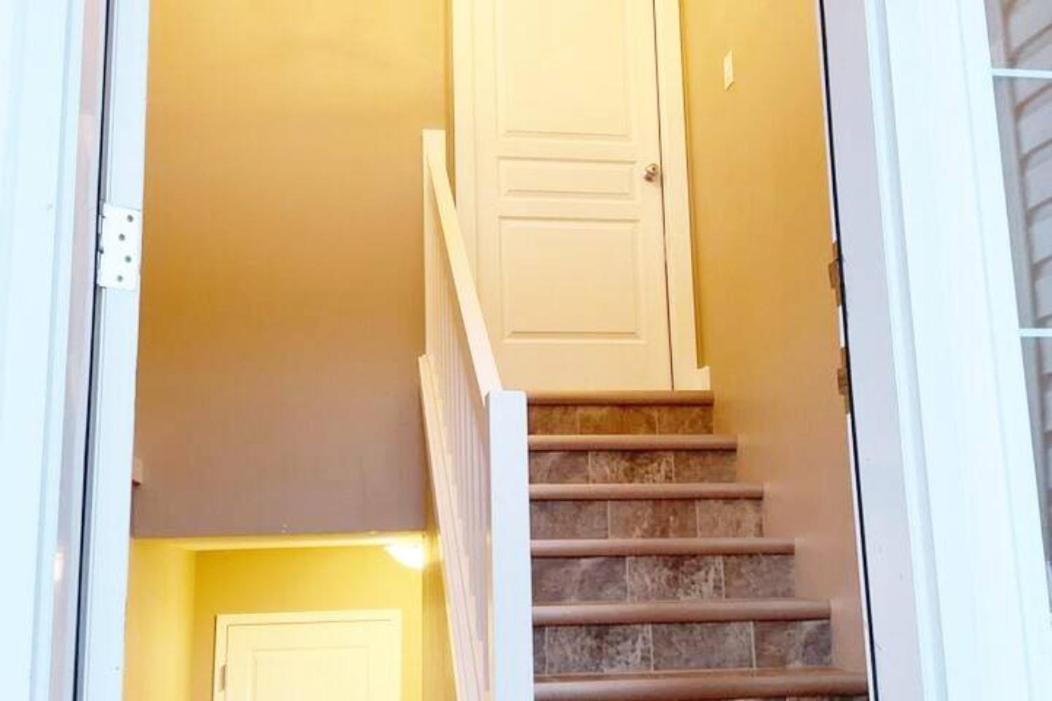 NairaVilla: upscale accommodation for groups view 3