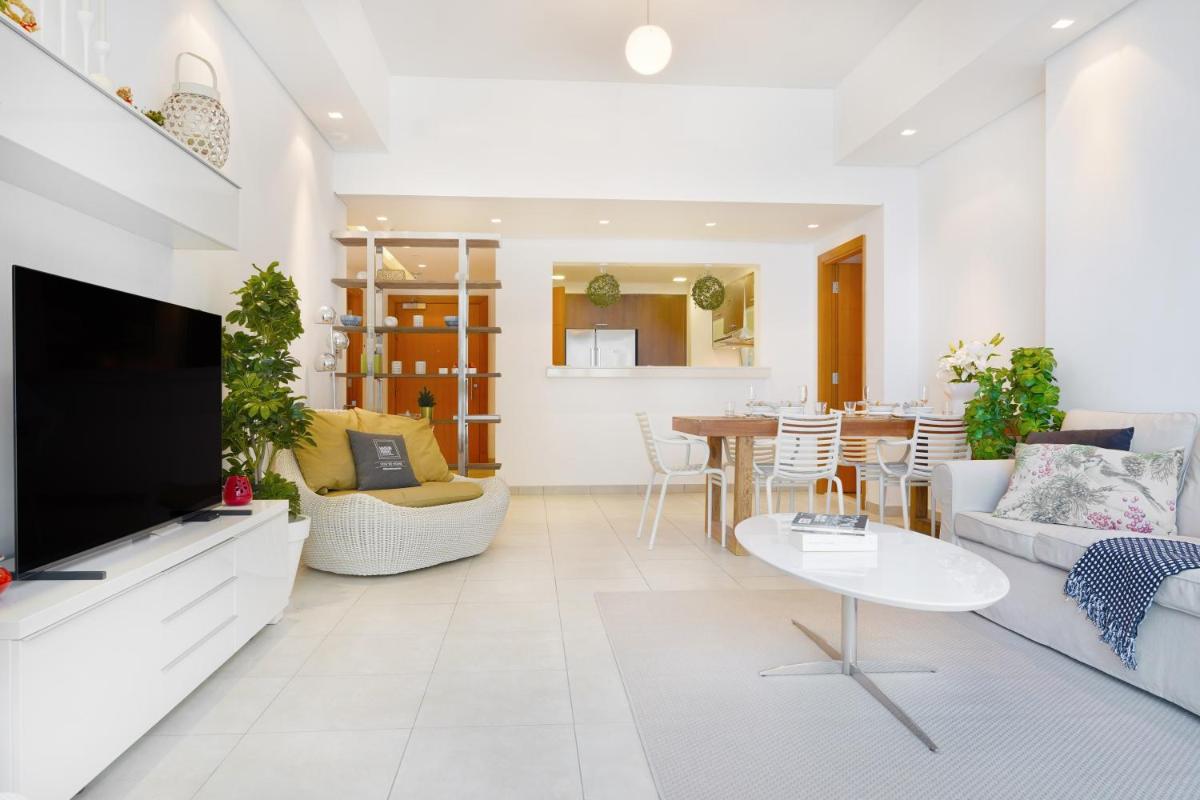 Maison Privee - Modern and Airy 2BR in Palm Jumeirah