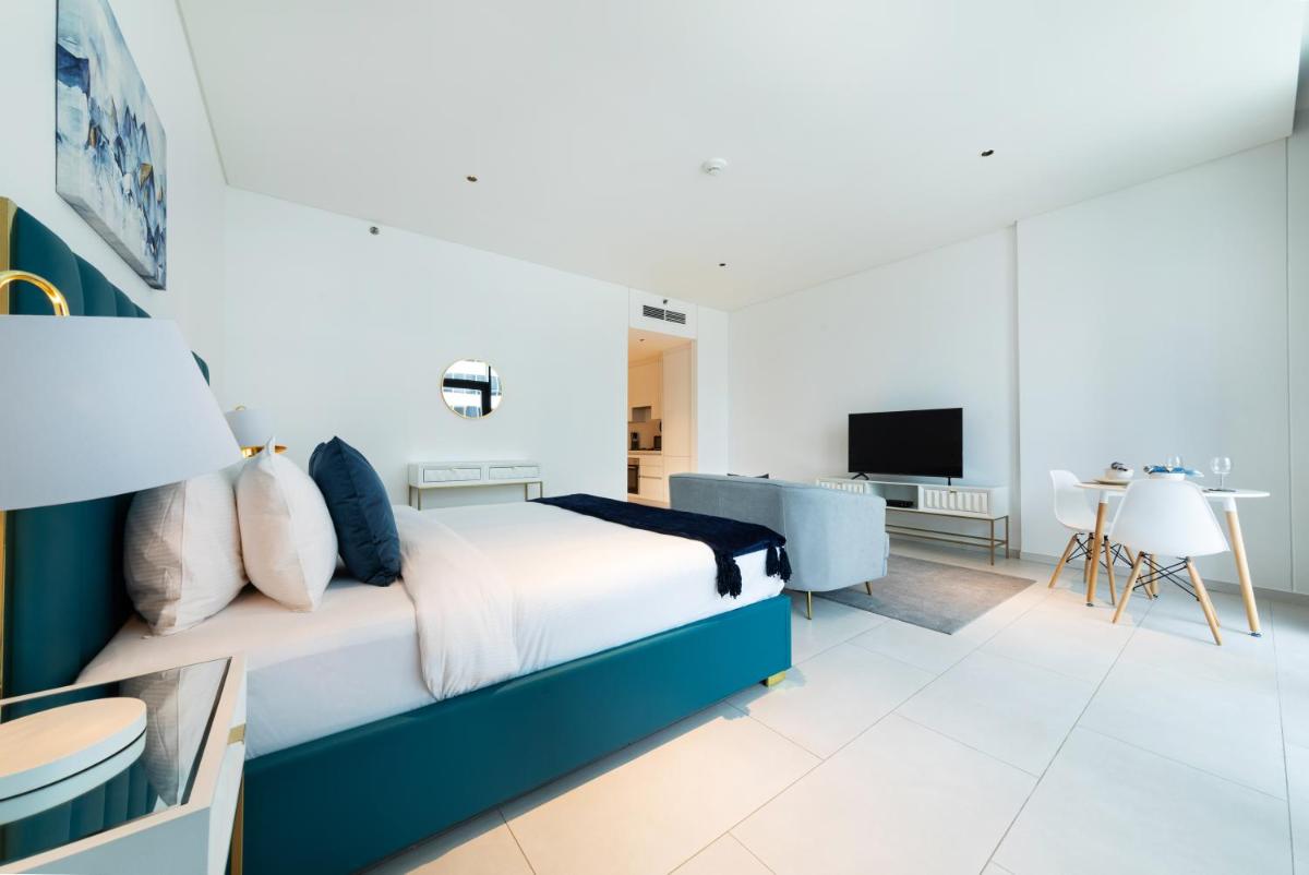 Maison Privee - Luxury, Spacious, Modern Near Burj Khalifa and Dubai Canal