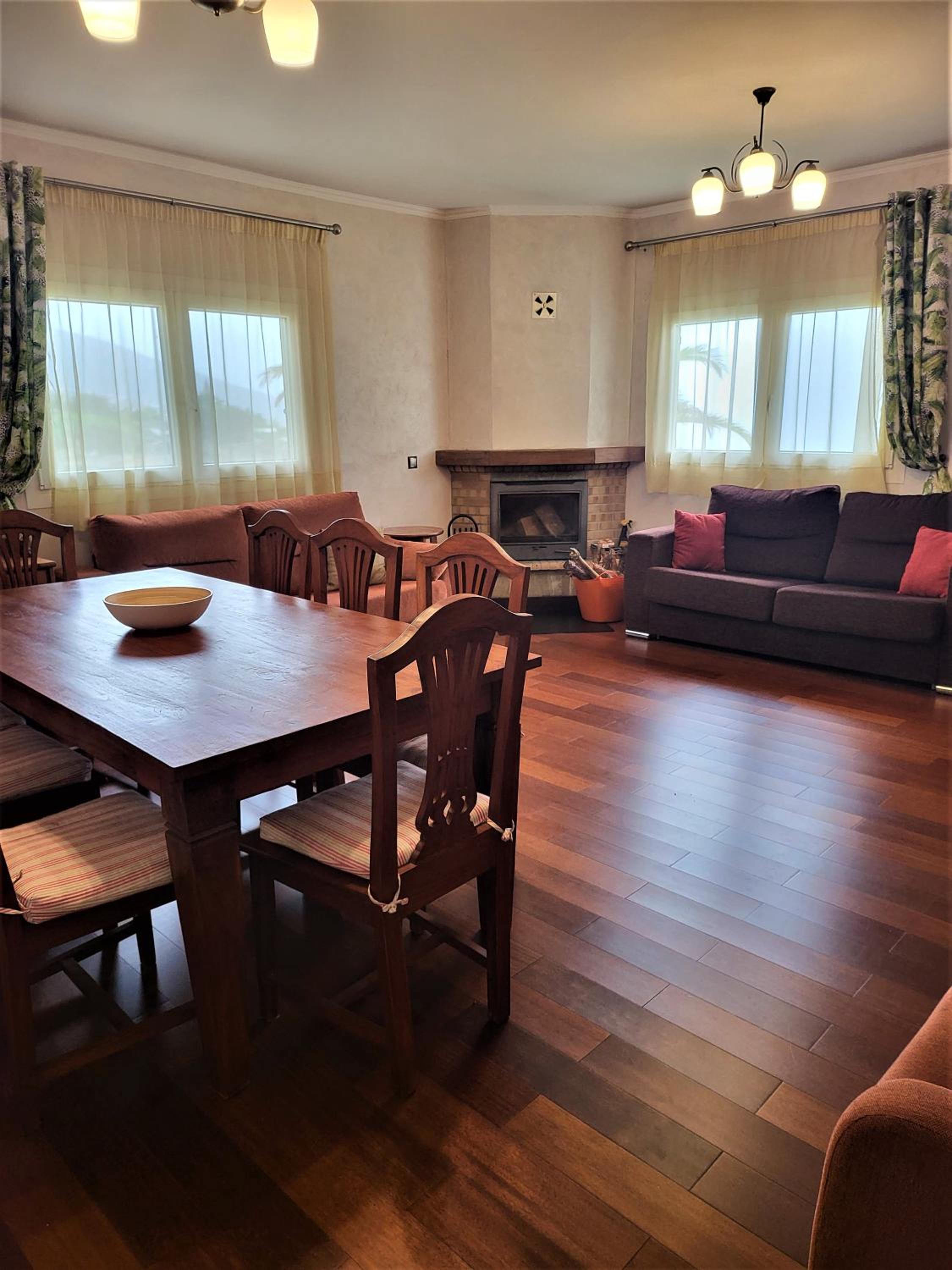 Cozy Farmhouse