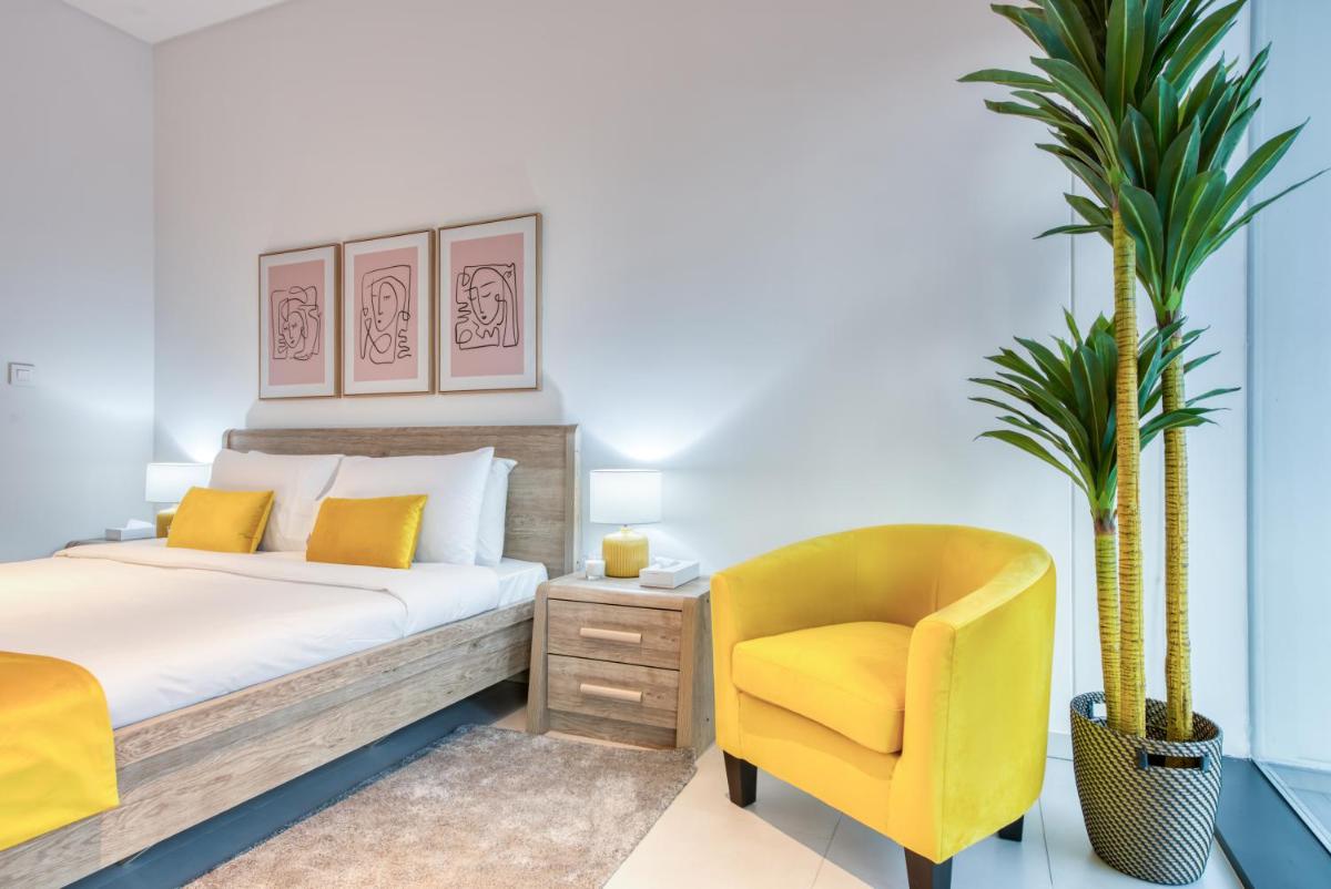 Maison Privee - Luxury, Spacious, Modern Near Burj Khalifa and Dubai Canal