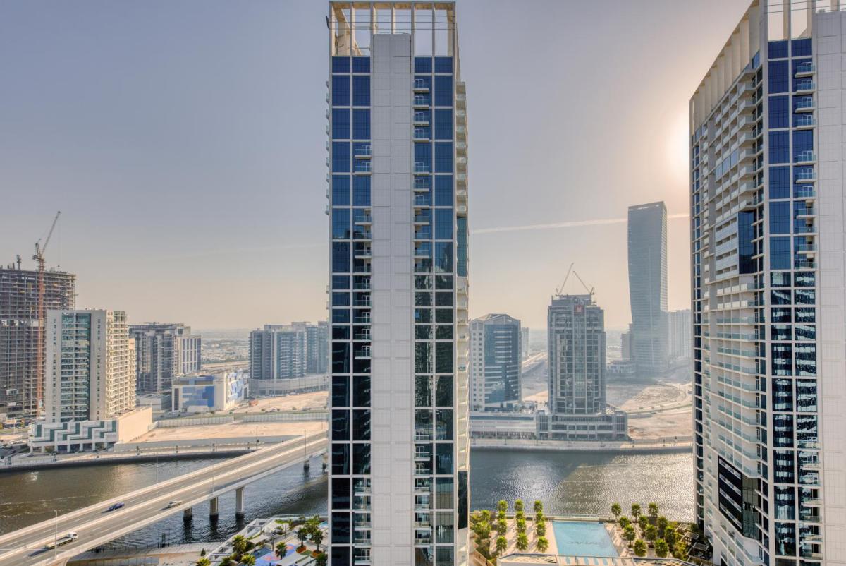 Maison Privee - Luxury, Spacious, Modern Near Burj Khalifa and Dubai Canal