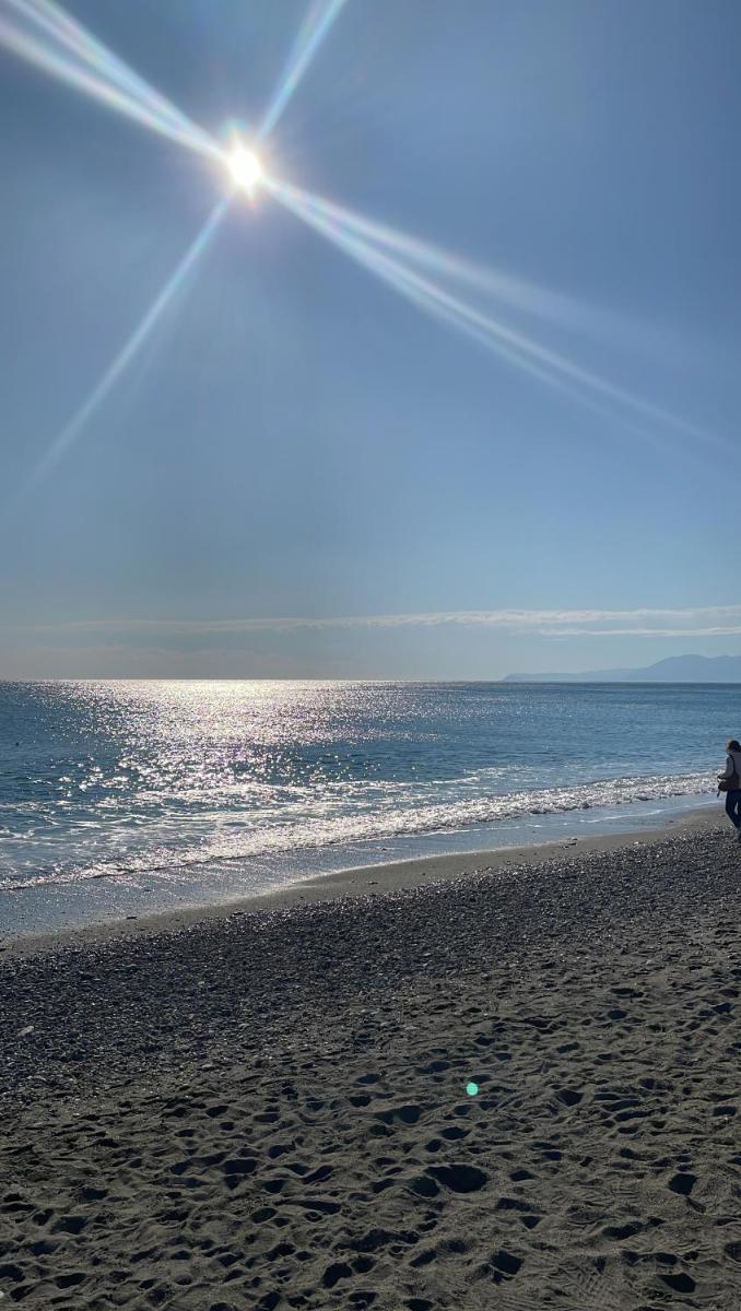 Bike & Sea under castle dreams at Finalborgo view 4