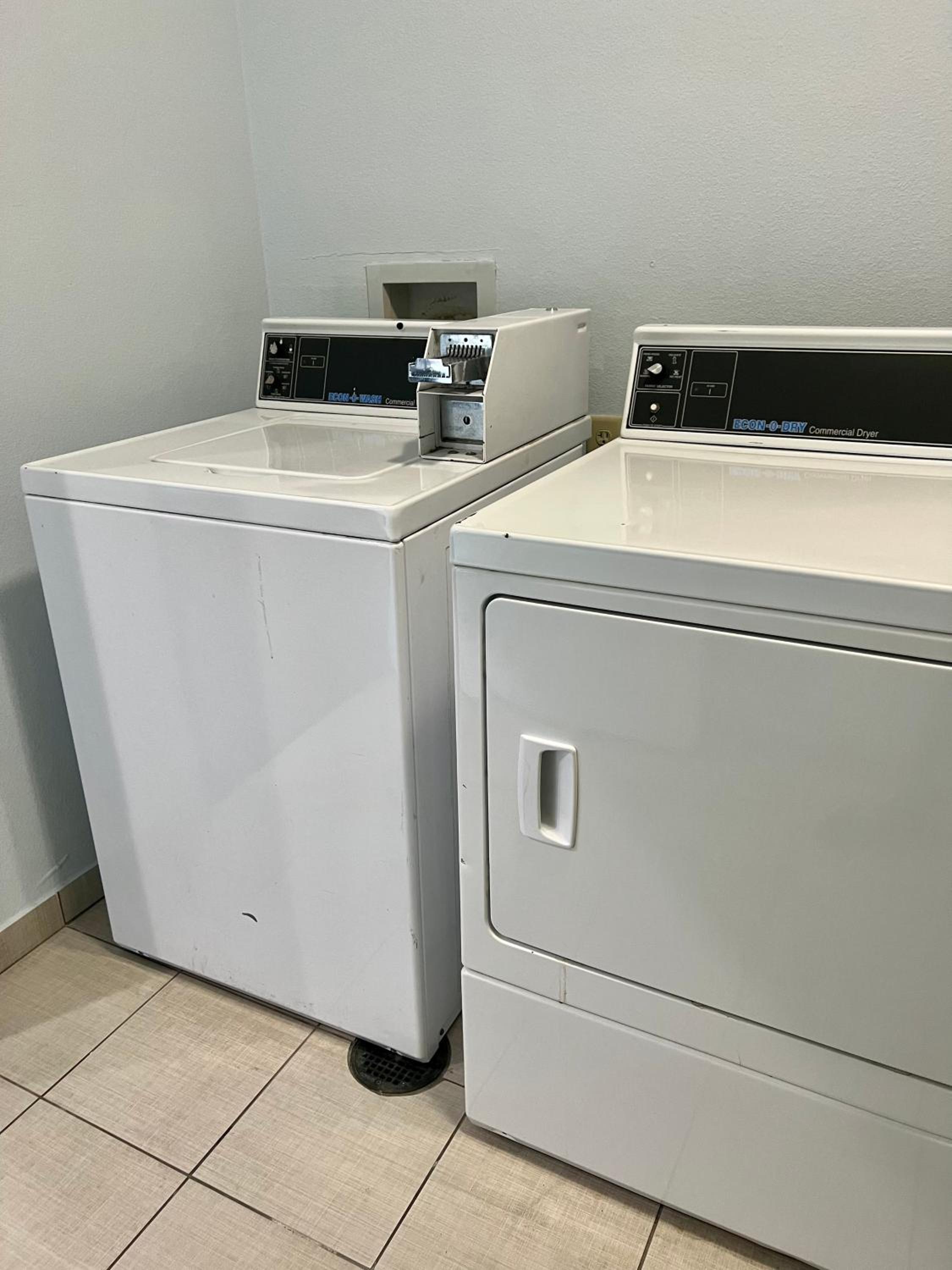 Americas Best Value Inn Sulphur view 5