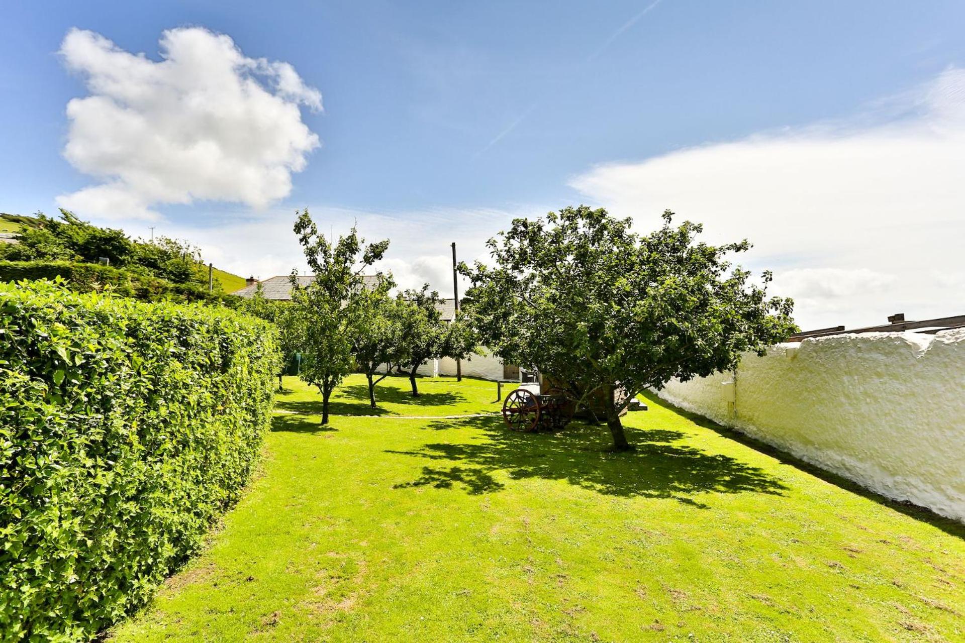 SAUNTON GRANGE 7 Bedrooms view 2