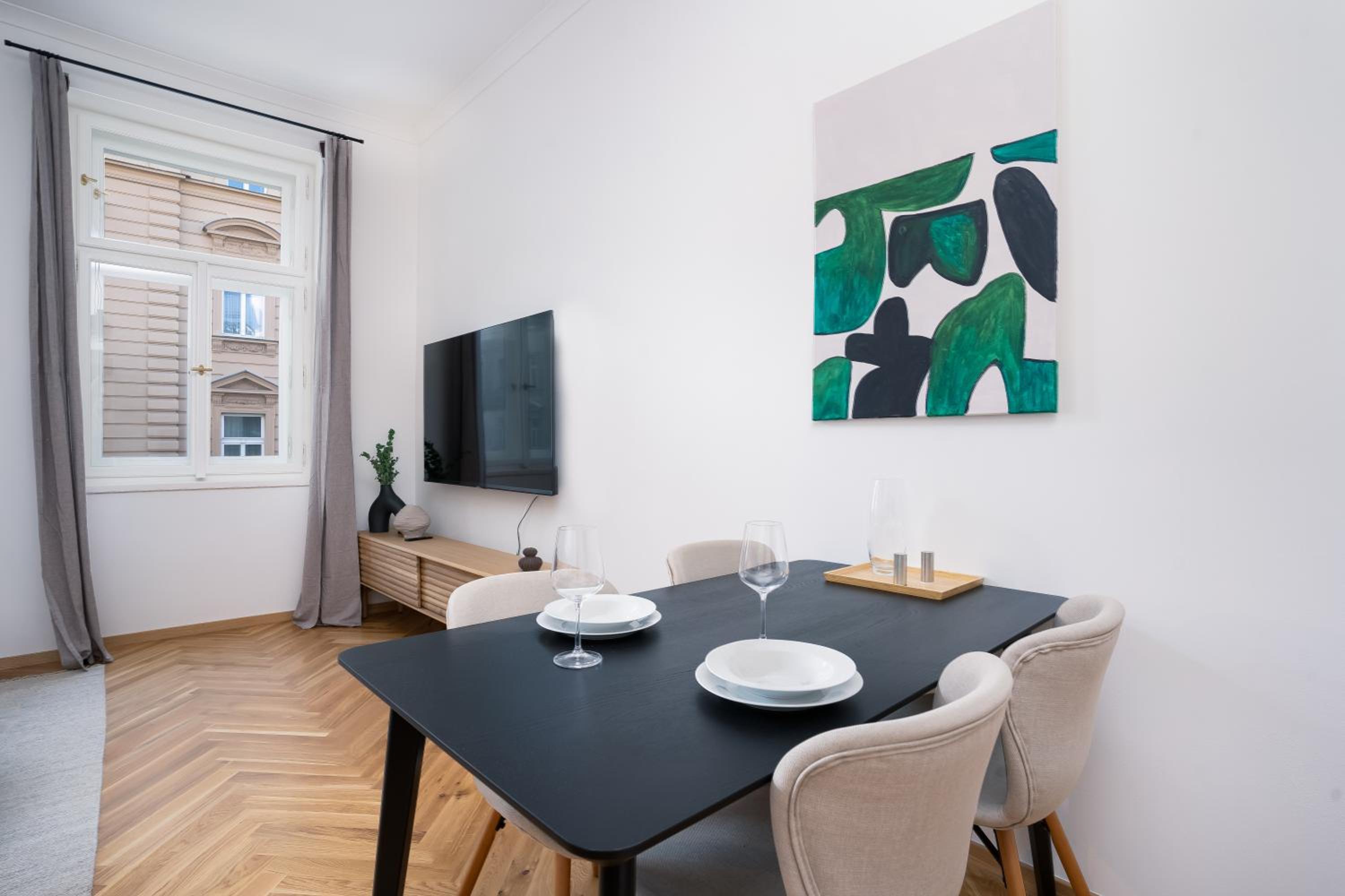 Prague Days - One-bedroom Apartment with Netflix and Balcony in Vinohrady
