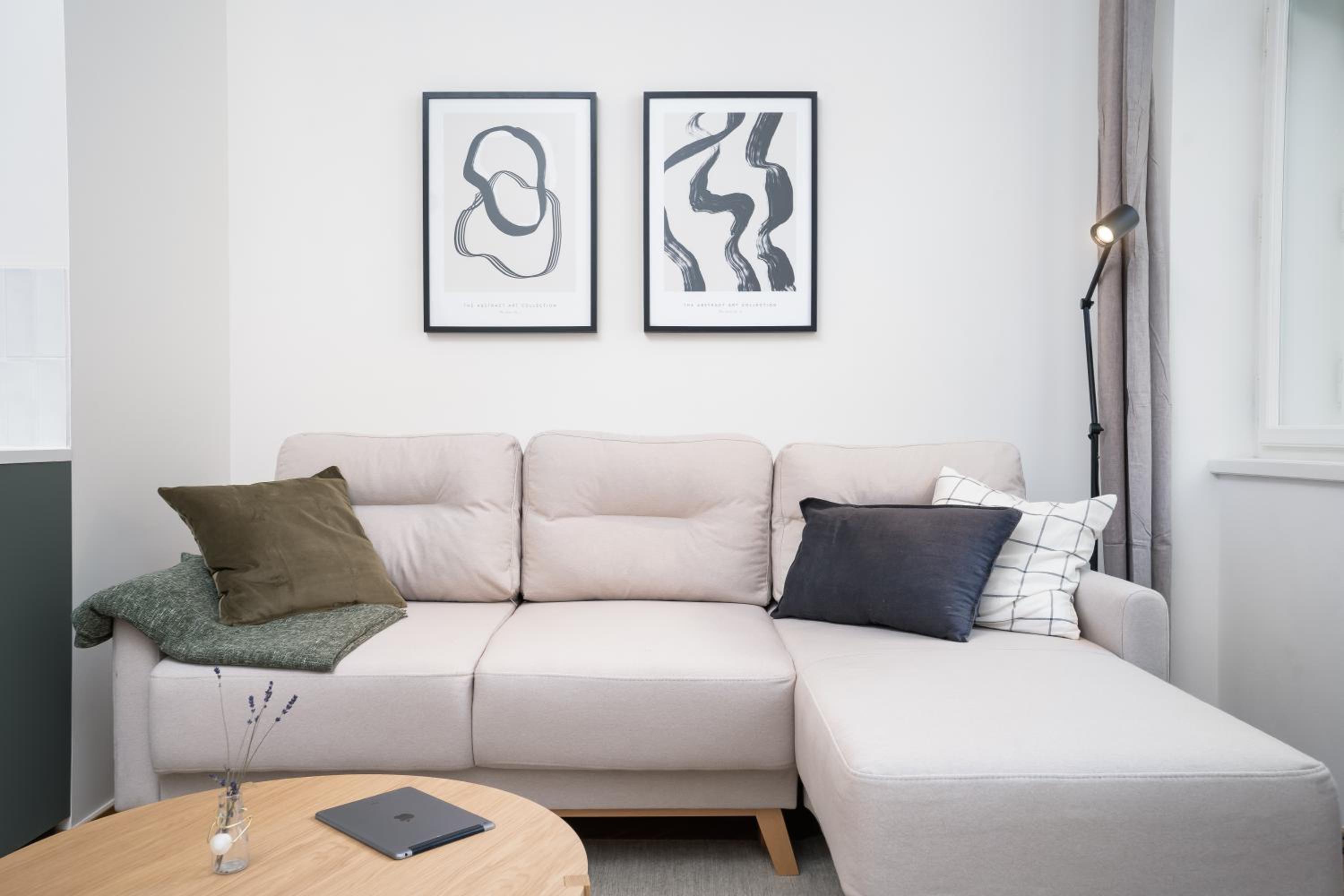 Prague Days - One-bedroom Apartment with Netflix and Balcony in Vinohrady