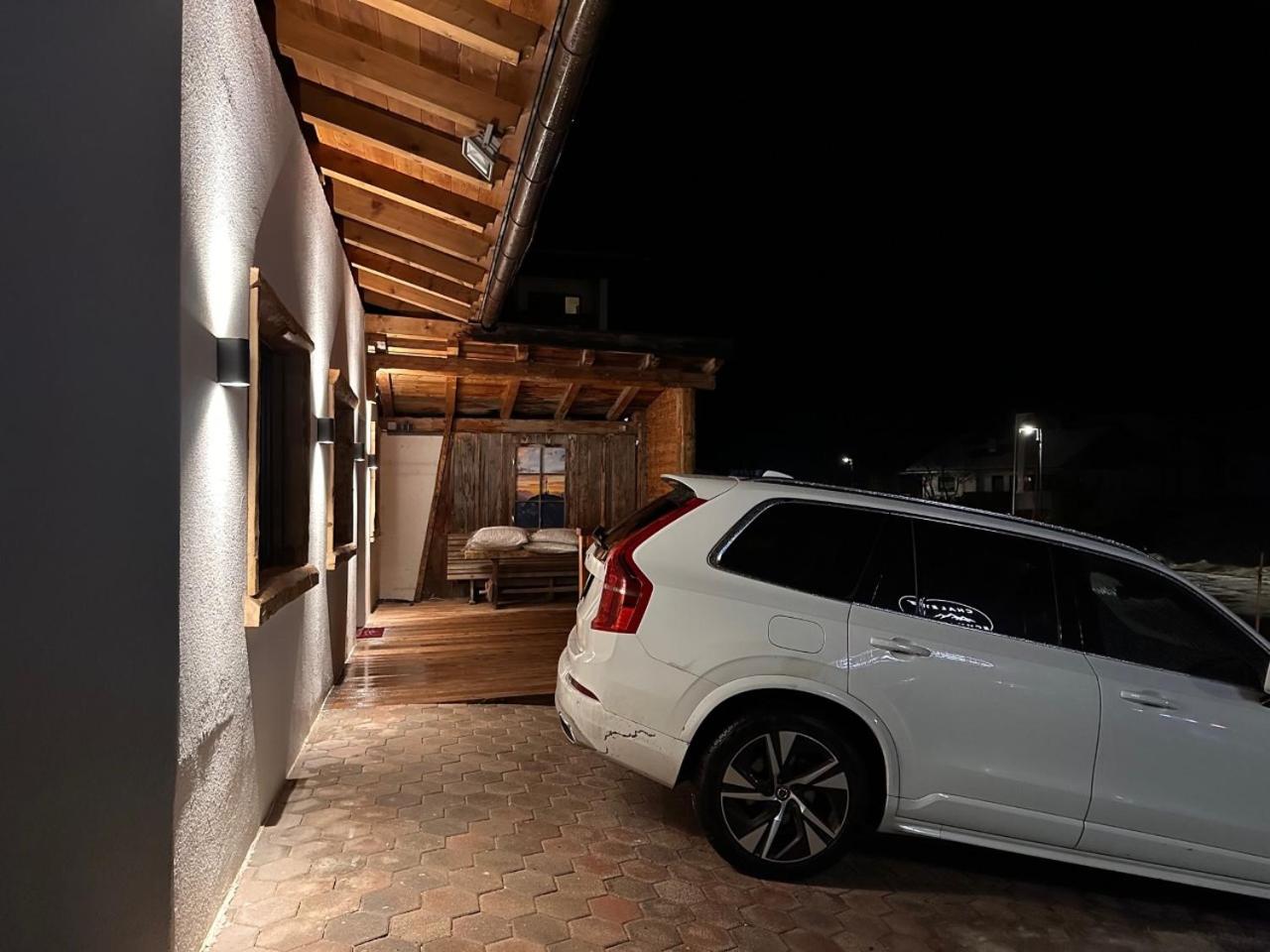 Chalet Schwarz
