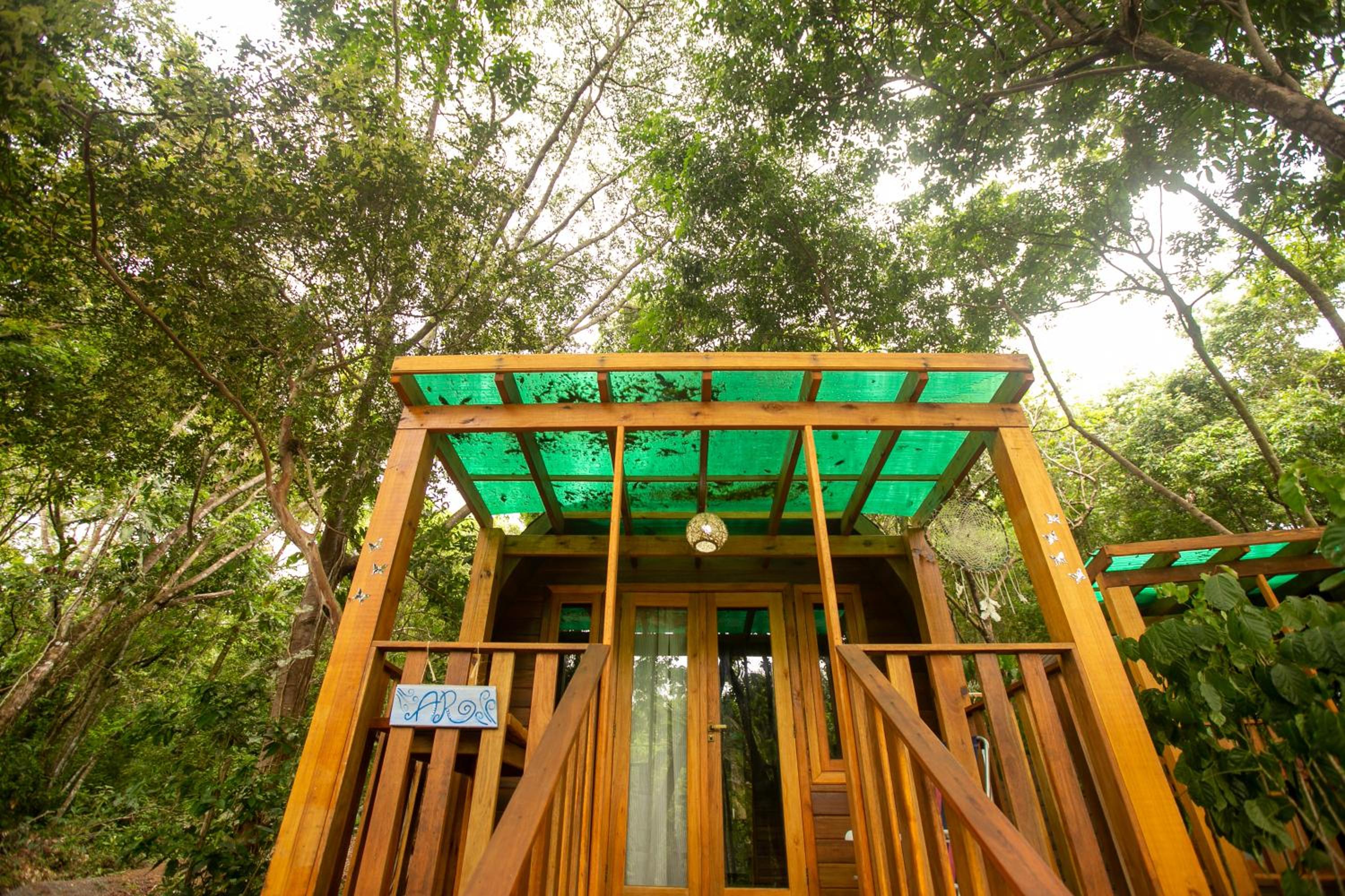 Alquimia Zen IGLUs de eucalipto na Reserva Aruá