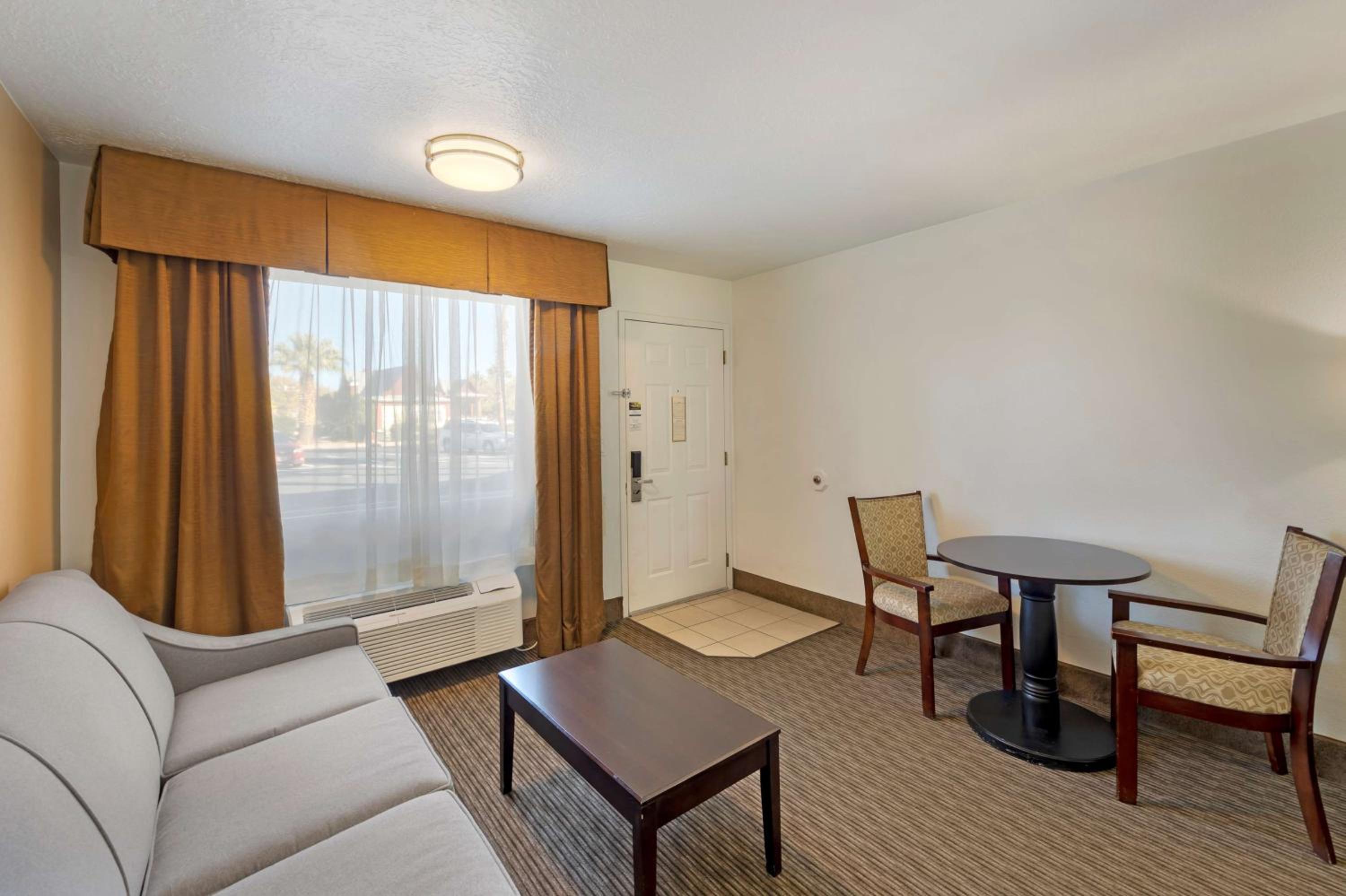 Best Western Mesquite Inn - Property Image 4